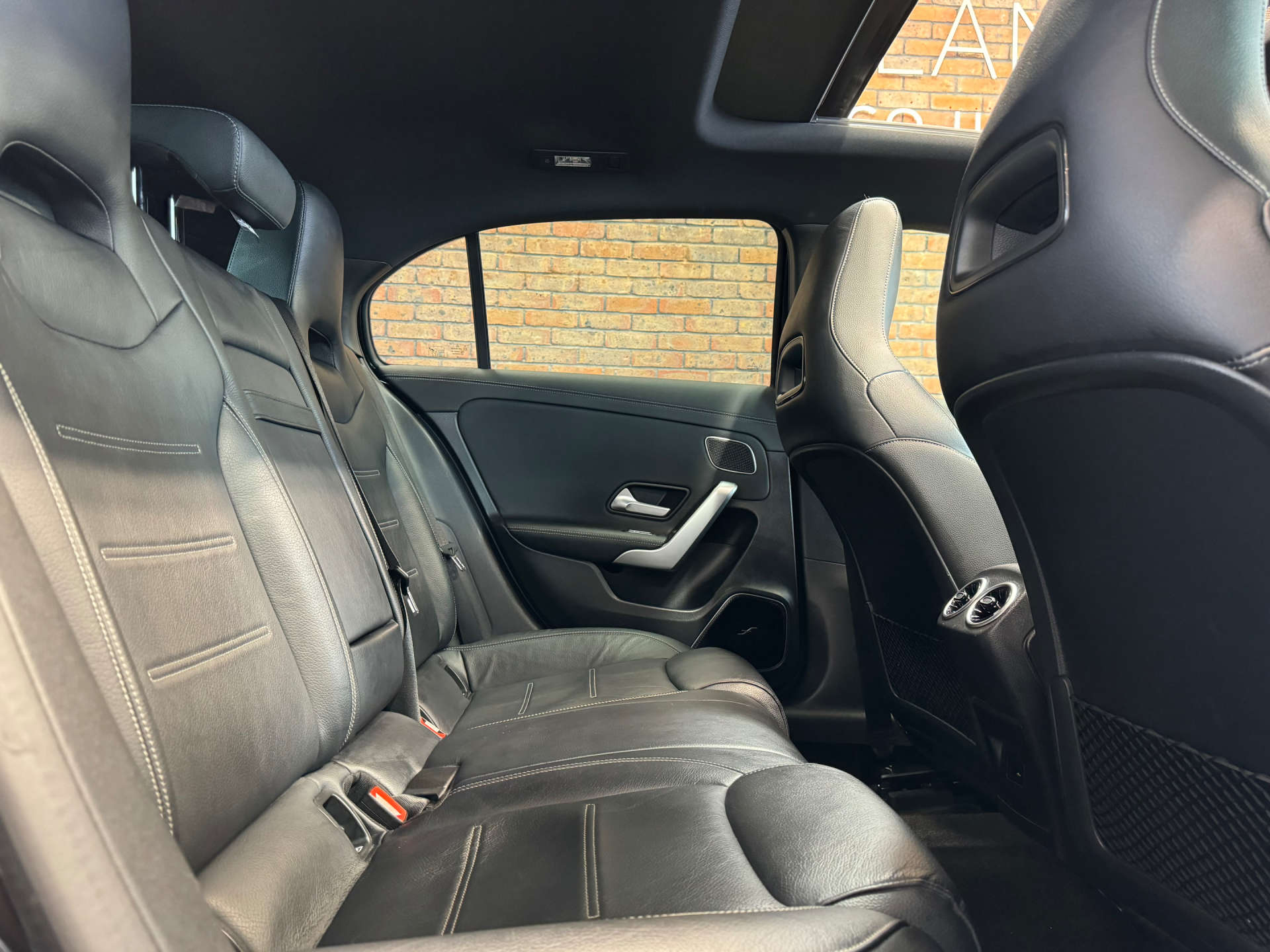 MERCEDES-BENZ A-CLASS 2.0 AMG A 35 4Matic Premium+ Auto 4WD 5dr #27