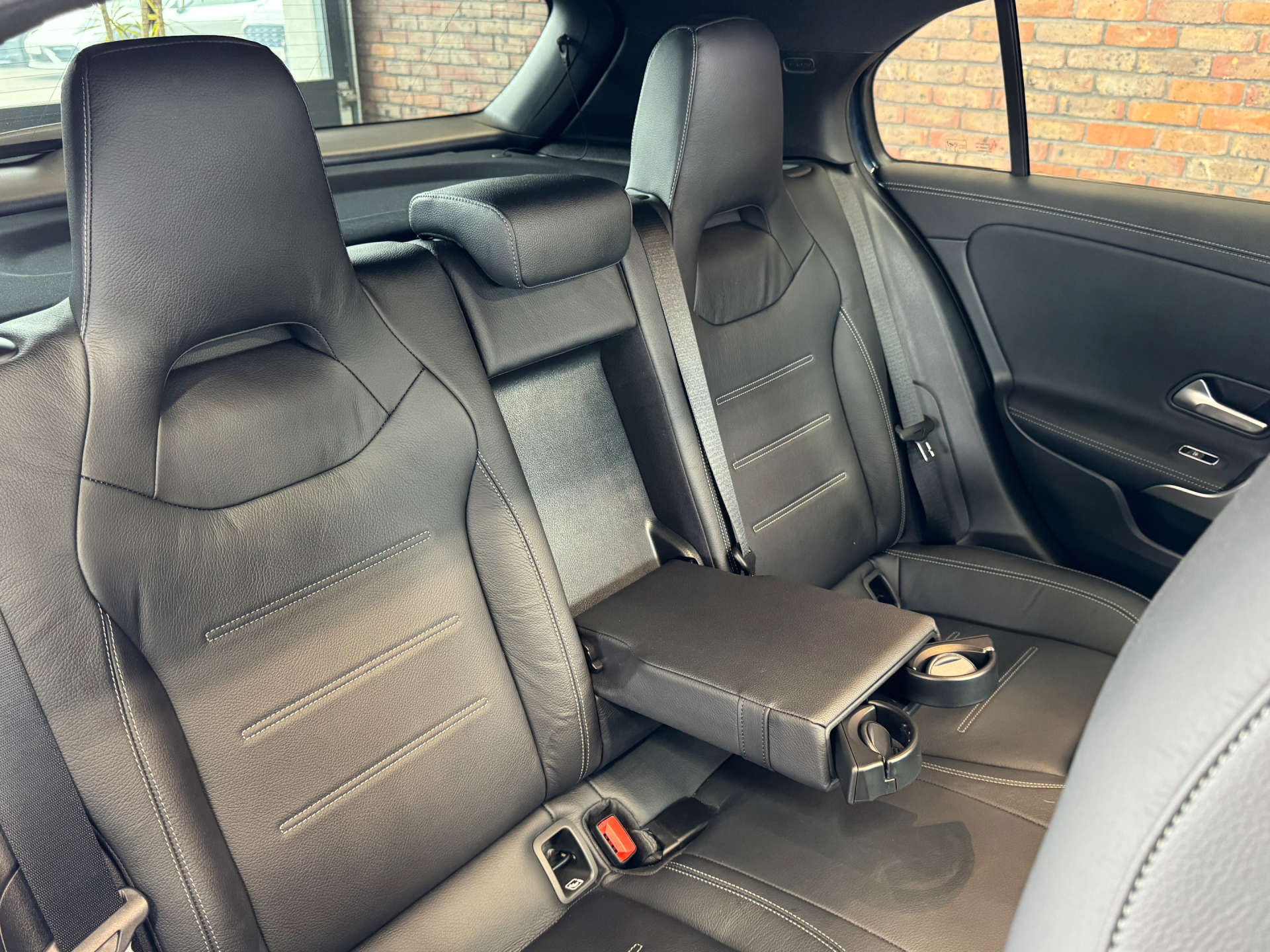MERCEDES-BENZ A-CLASS 2.0 AMG A 35 Premium+ 4Matic Edition Auto 4WD 5dr #25