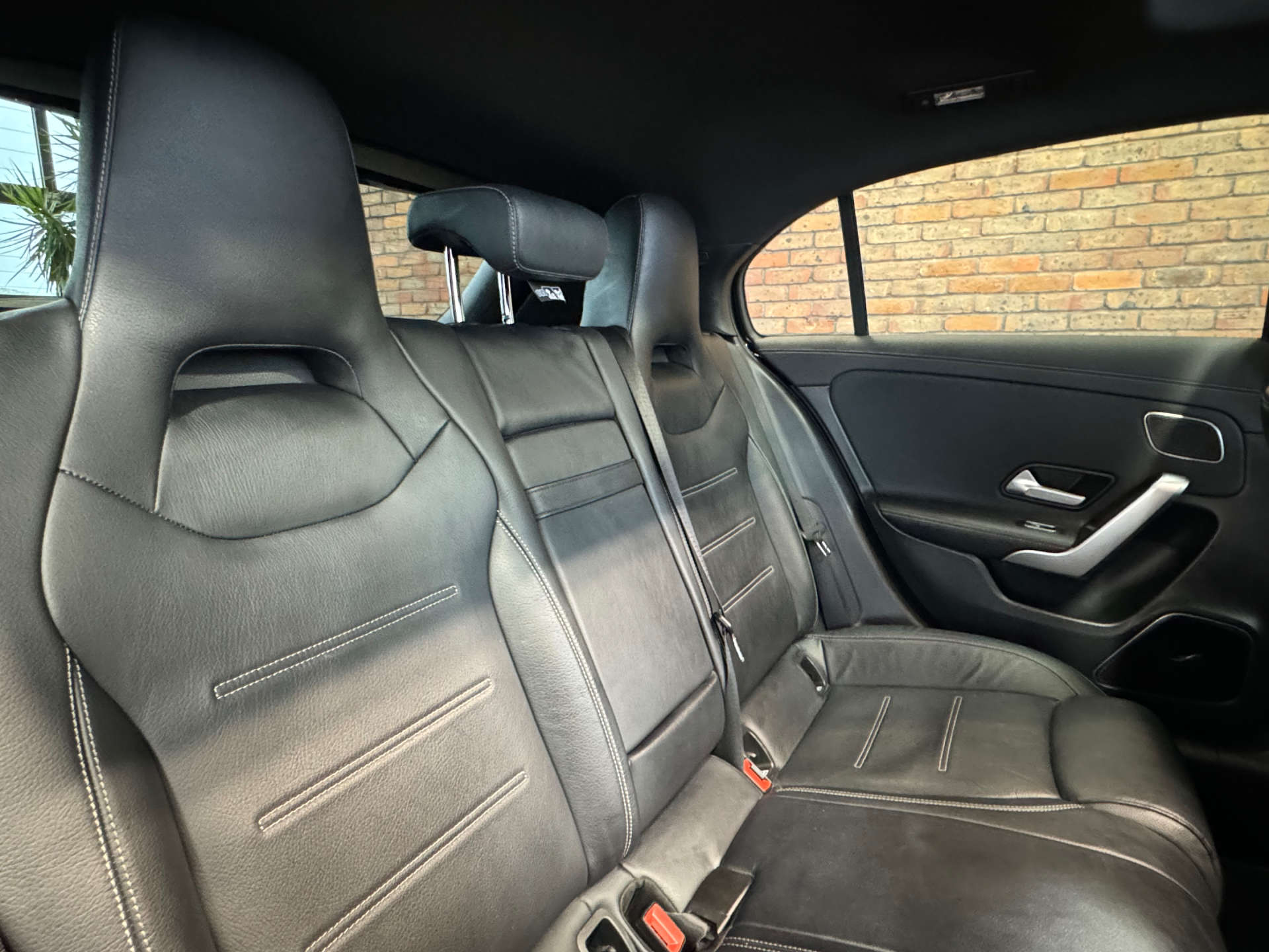 MERCEDES-BENZ A-CLASS 2.0 AMG A 35 4Matic Premium+ Auto 4WD 5dr #43