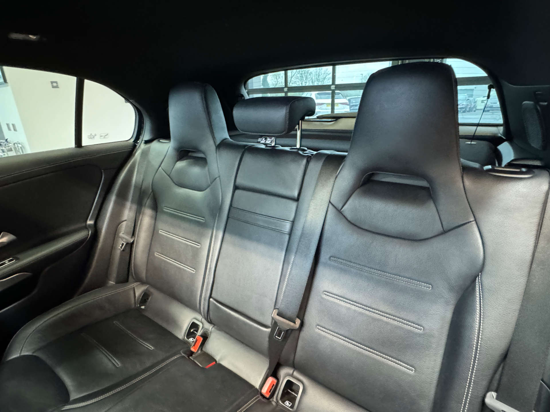 MERCEDES-BENZ A-CLASS 2.0 AMG A 35 4Matic Premium+ Auto 4WD 5dr #51