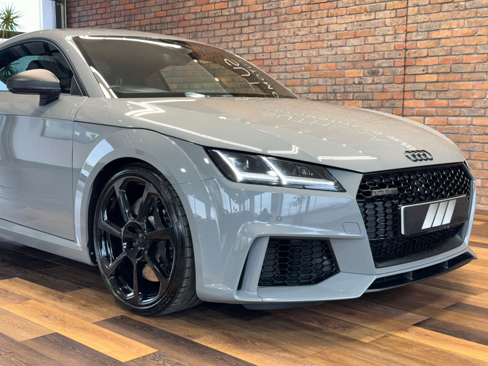 AUDI TT 2.5 TT RS TFSI Quattro Semi-Auto 4WD 3dr #13