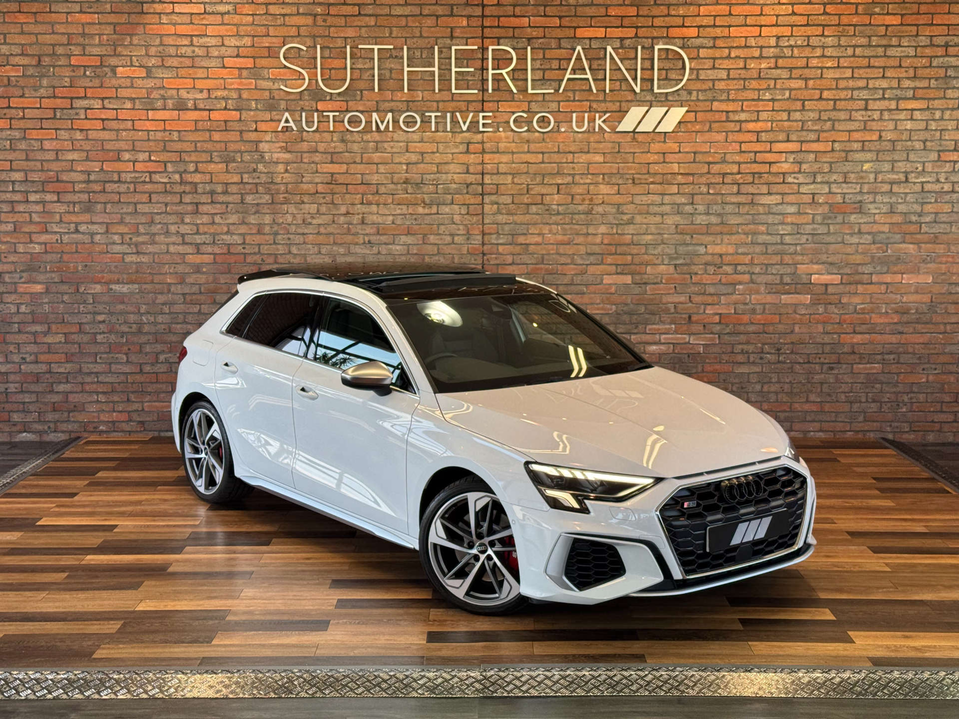 AUDI A3 2.0 S3 Sportback TFSI Quattro Semi-Auto 4WD 5dr #1