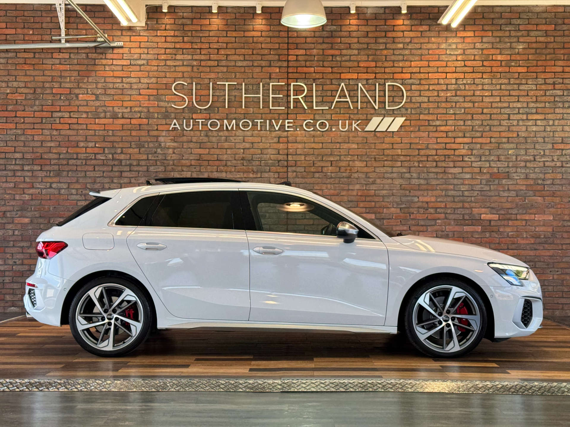 AUDI A3 2.0 S3 Sportback TFSI Quattro Semi-Auto 4WD 5dr #2