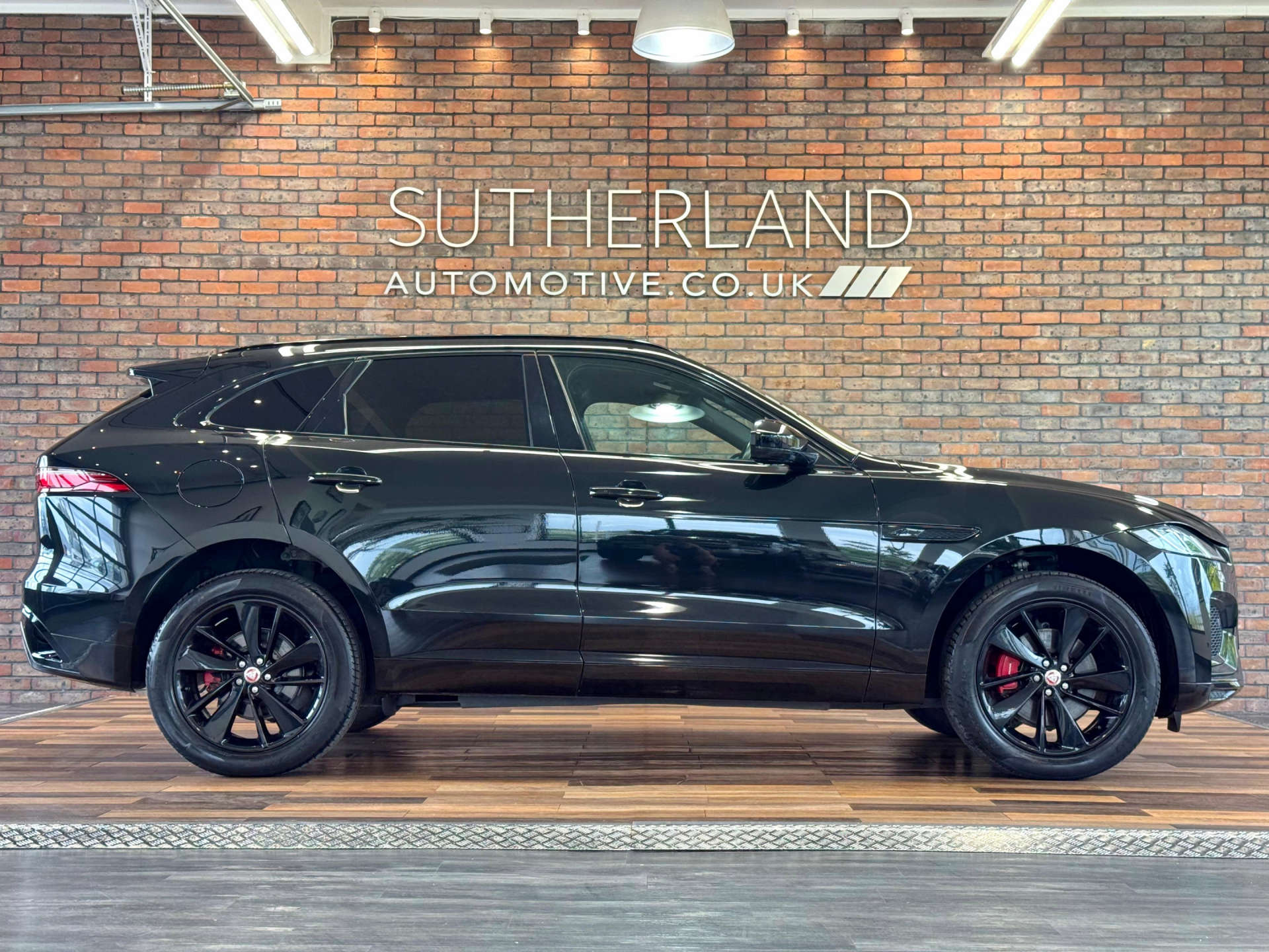 2022 Jaguar F-Pace thumbnail 3