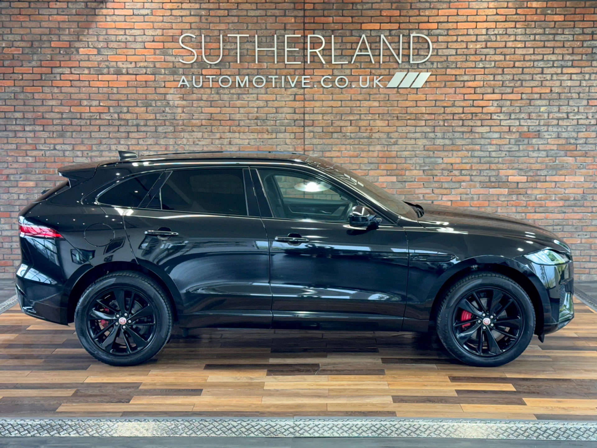 2022 Jaguar F-Pace thumbnail 4