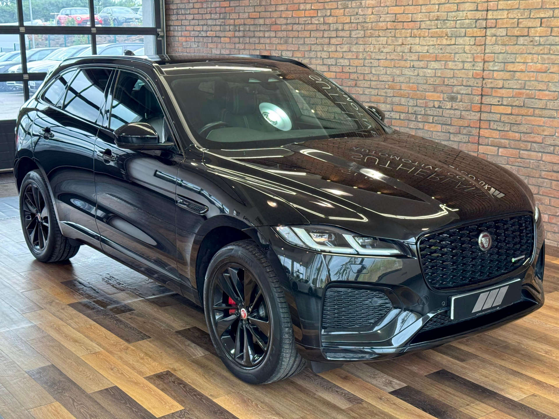 2022 Jaguar F-Pace thumbnail 5