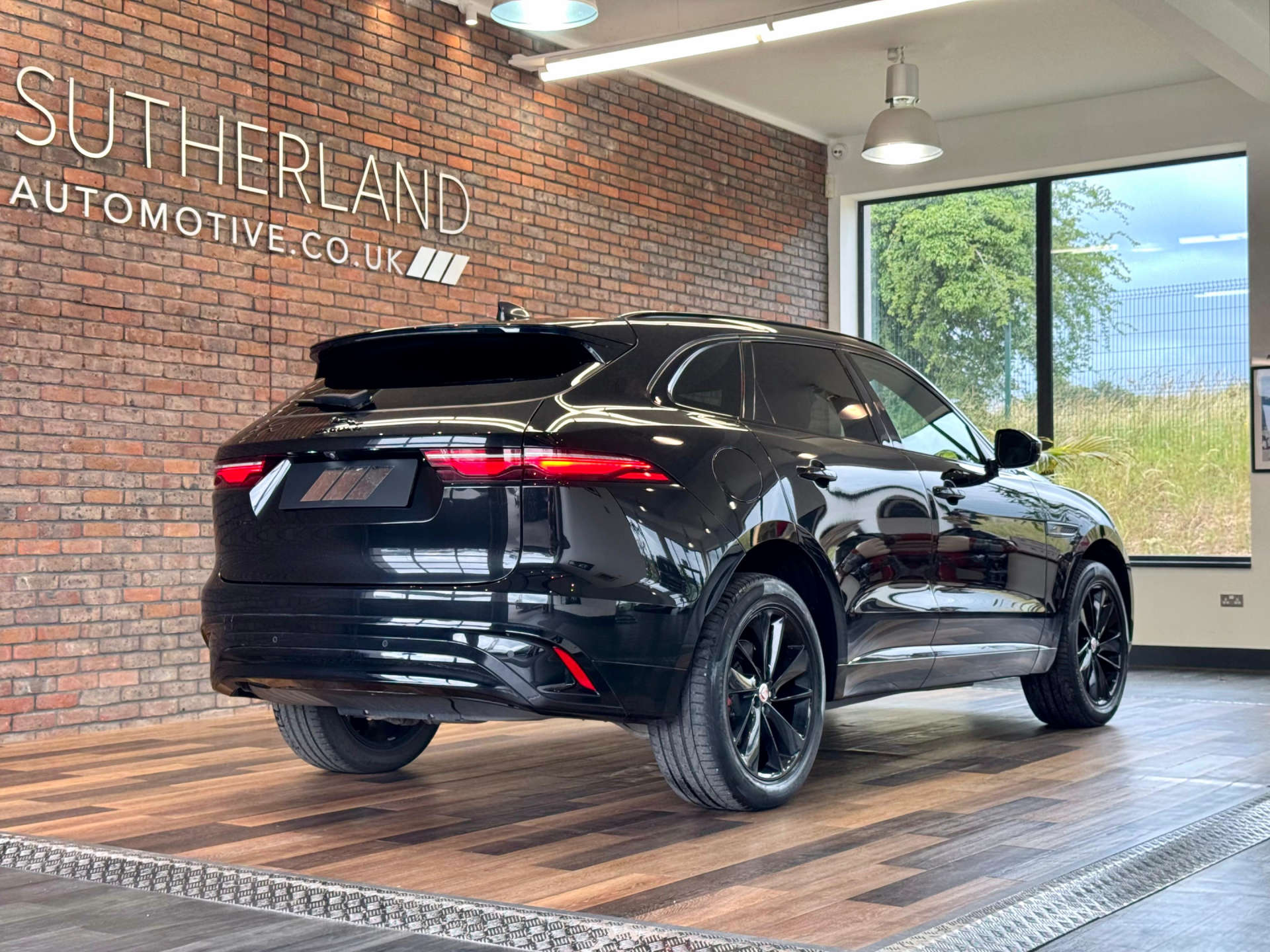 2022 Jaguar F-Pace thumbnail 6
