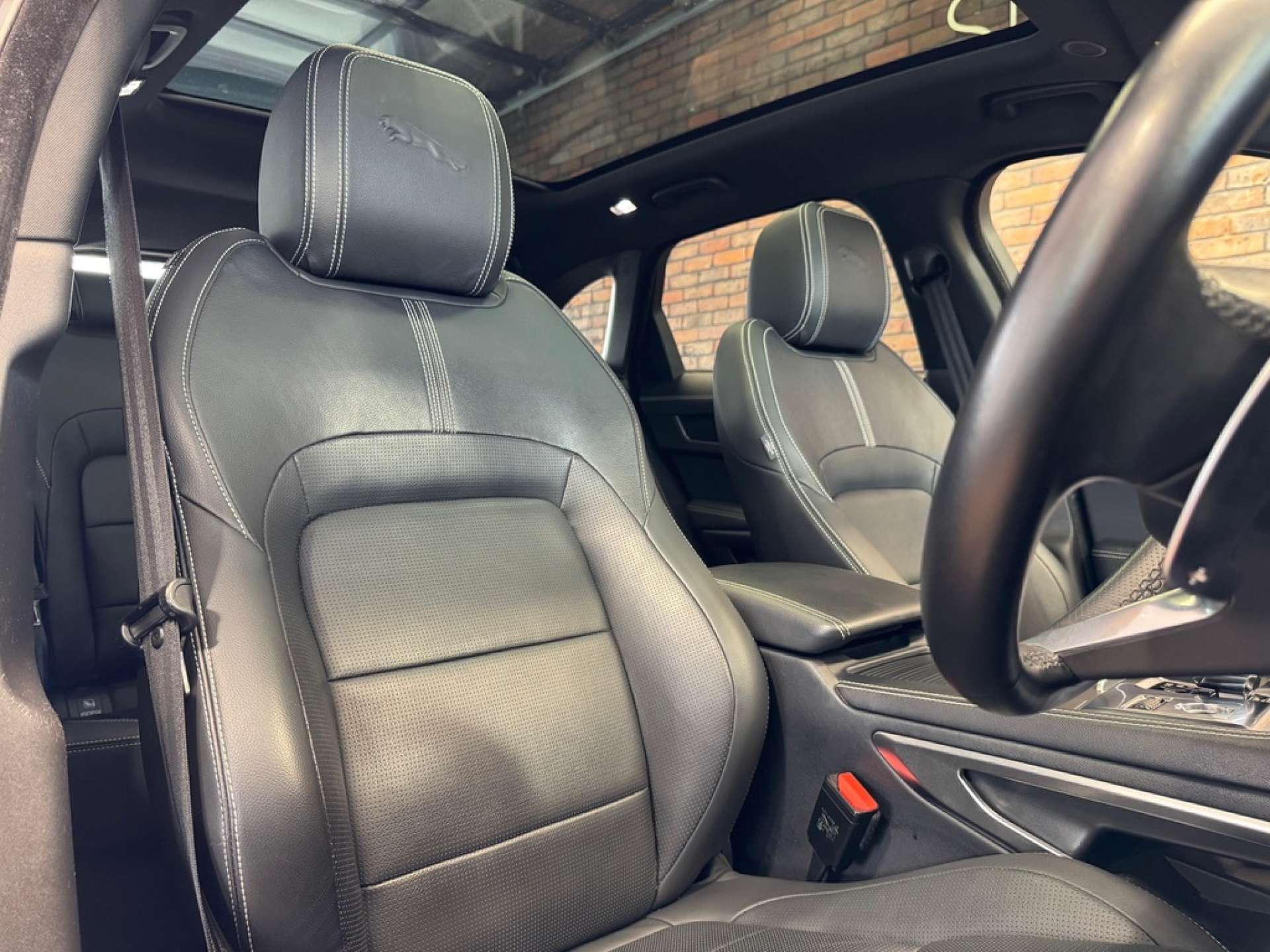 JAGUAR F-PACE 2.0 F-Pace R-Dynamic Black D MHEV AWD Auto 4WD 5dr #29