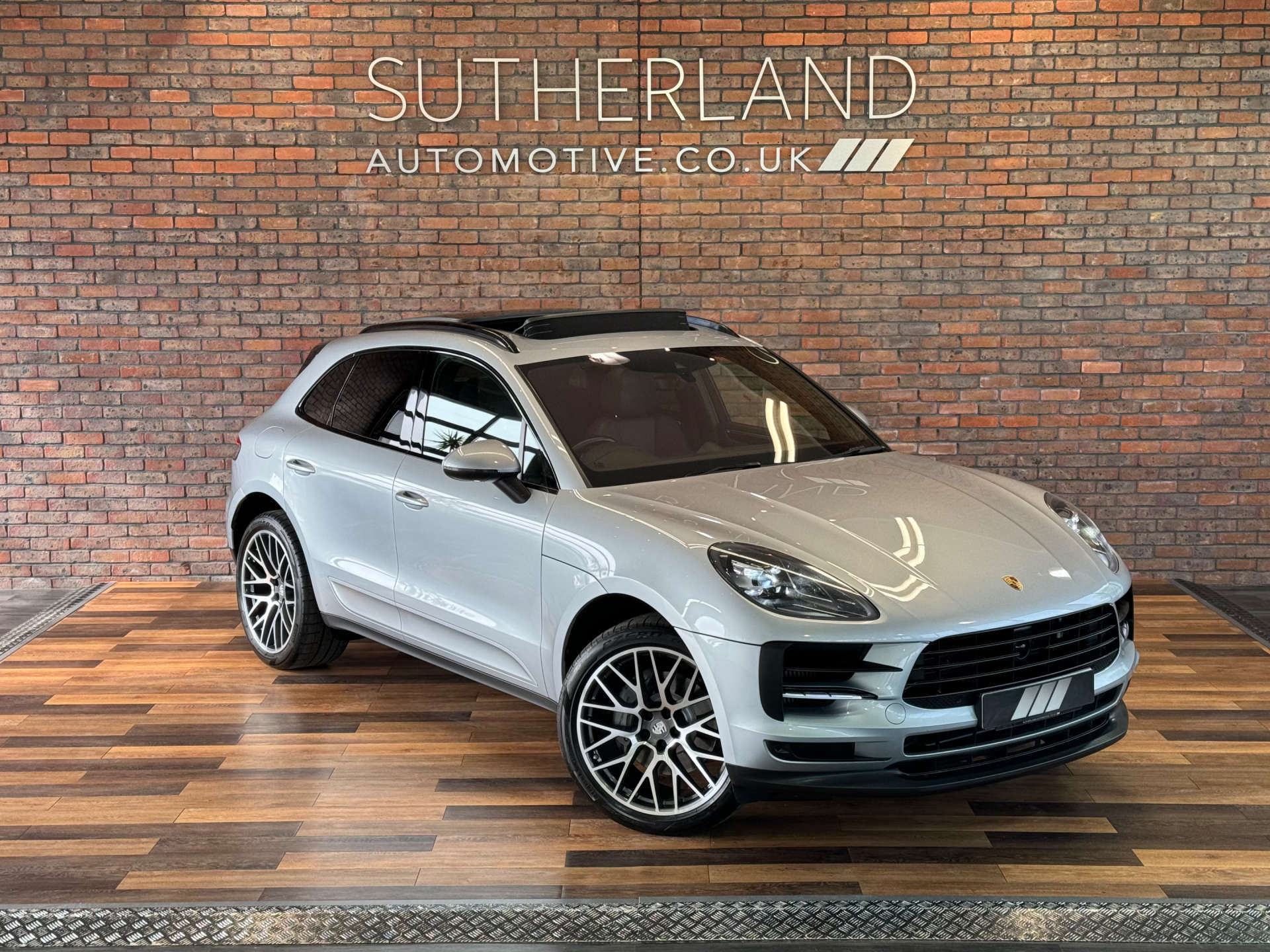 PORSCHE MACAN 3.0 Macan S Semi-Auto 4WD 5dr #1