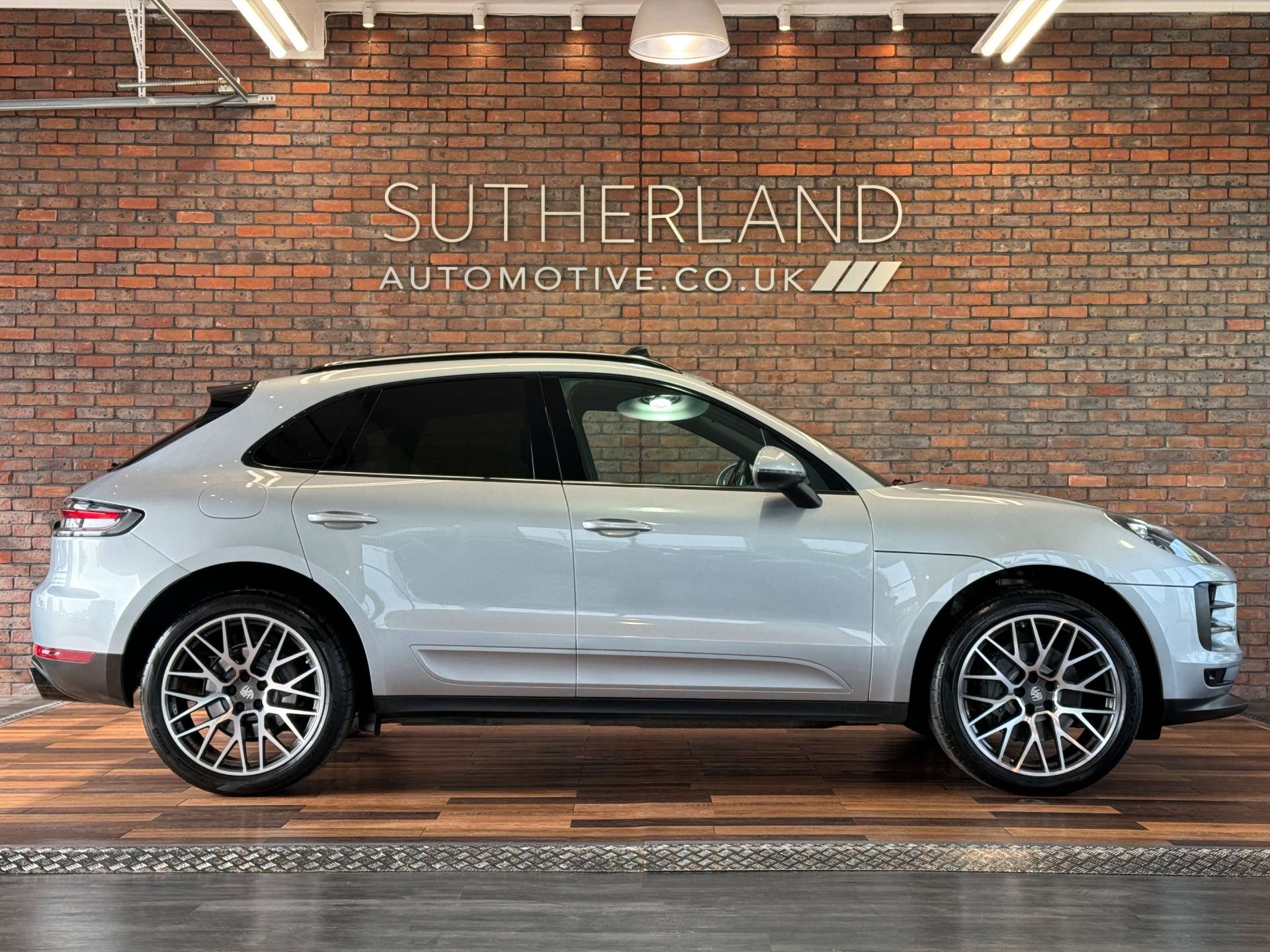PORSCHE MACAN 3.0 Macan S Semi-Auto 4WD 5dr #2