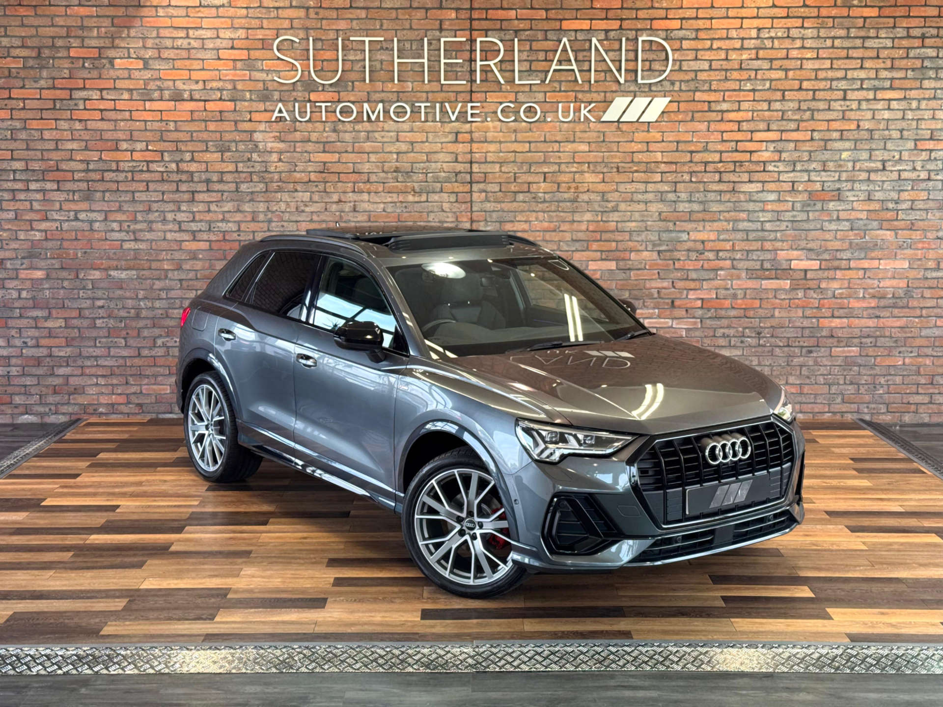 AUDI Q3 2.0 Q3 Vorsprung 35 TDI Semi-Auto 5dr #1