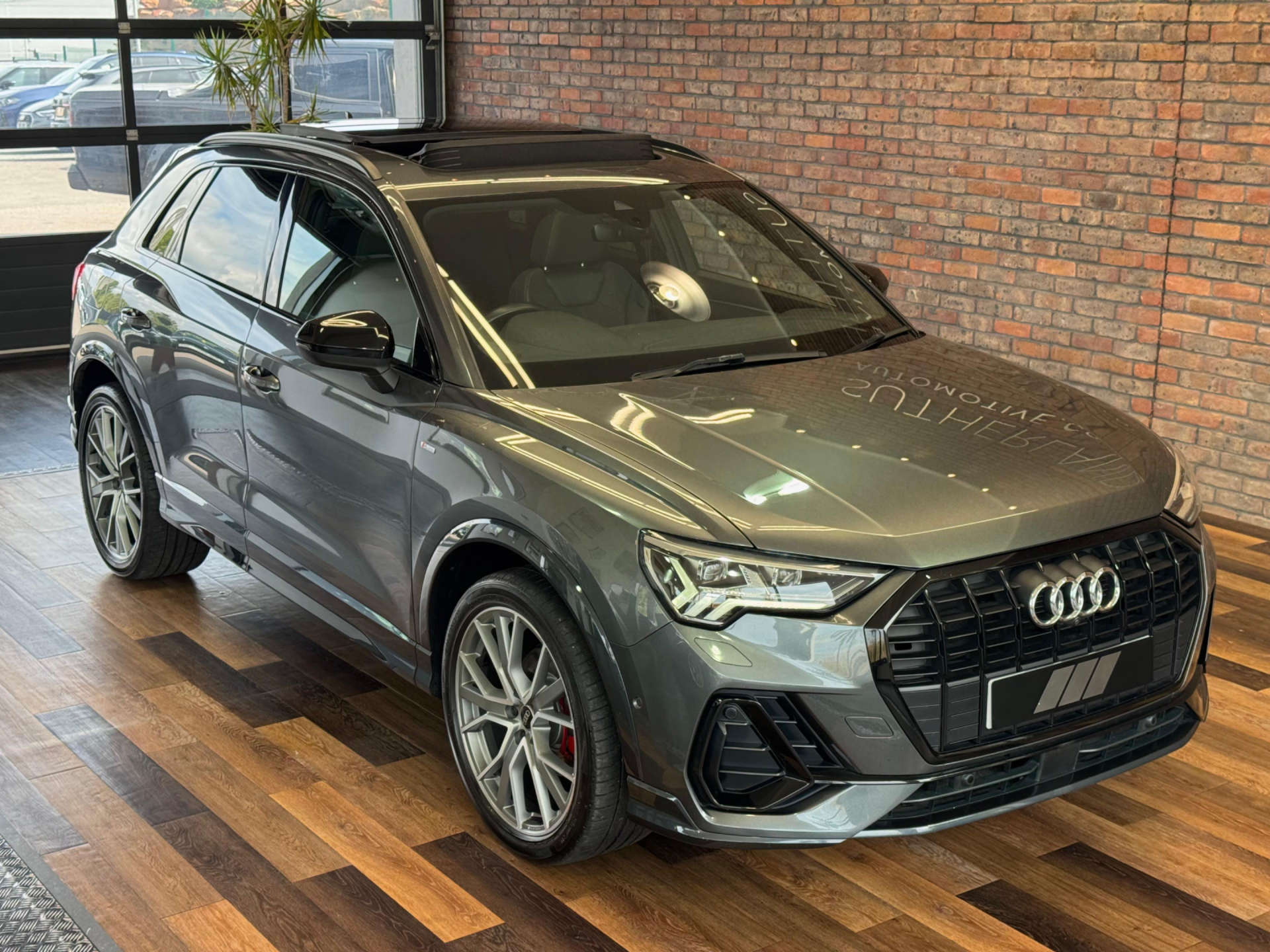 AUDI Q3 2.0 Q3 Vorsprung 35 TDI Semi-Auto 5dr #5