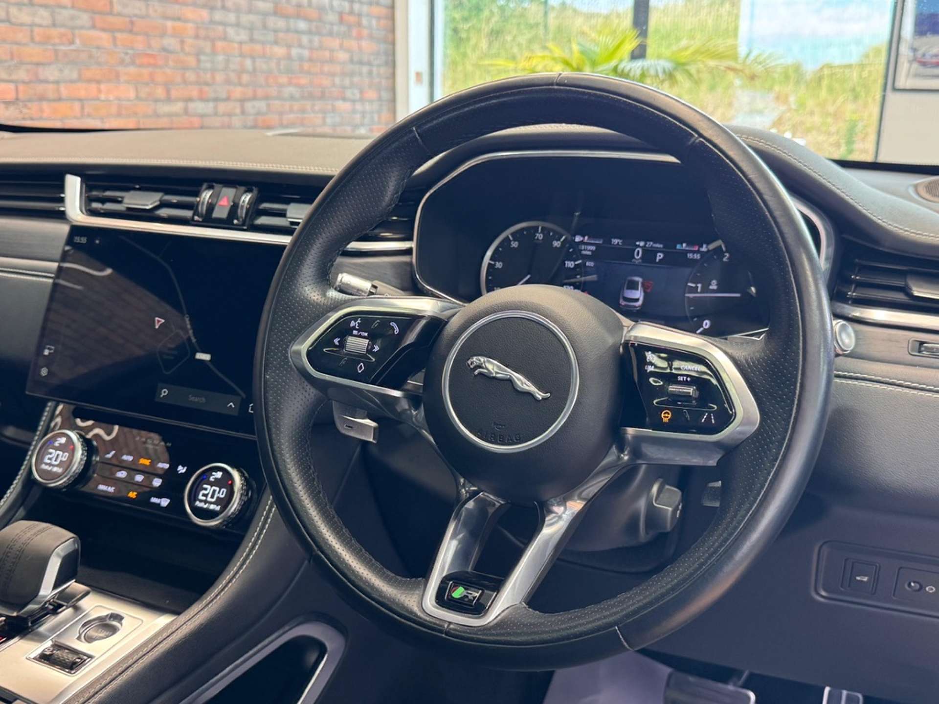 JAGUAR F-PACE 2.0 F-Pace R-Dynamic Black D MHEV AWD Auto 4WD 5dr #53