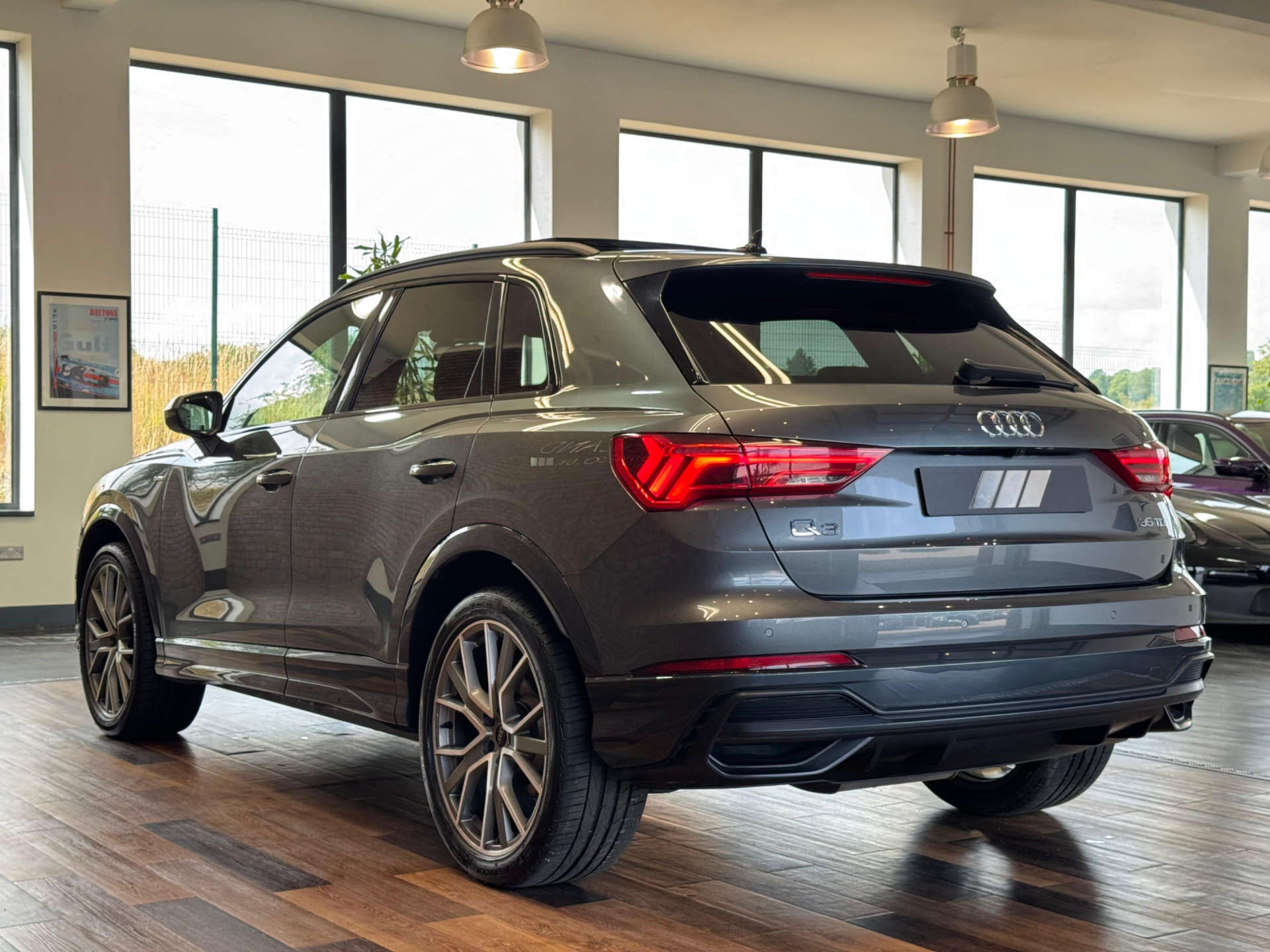 AUDI Q3 2.0 Q3 Vorsprung 35 TDI Semi-Auto 5dr #21