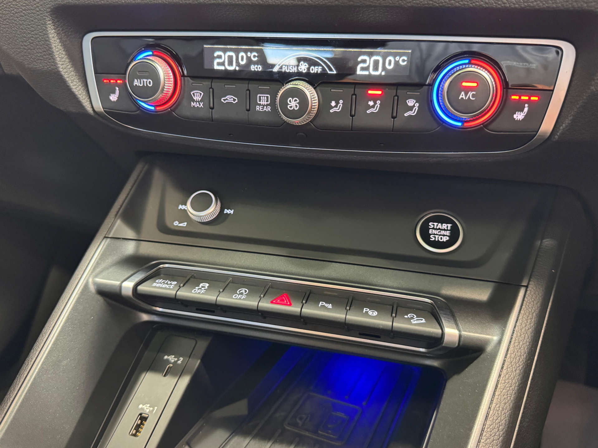 AUDI Q3 2.0 Q3 Vorsprung 35 TDI Semi-Auto 5dr #30