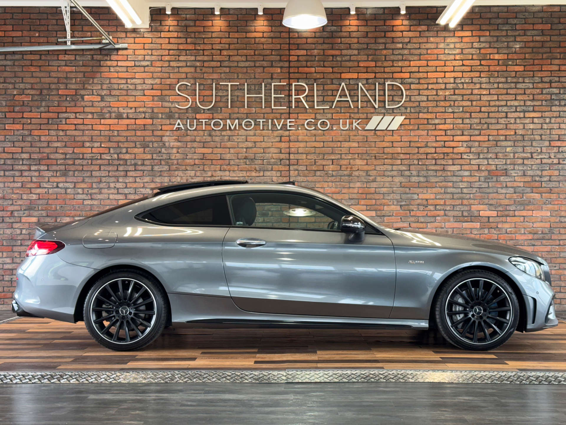 MERCEDES-BENZ C-CLASS 3.0 AMG C 43 Premium+ 4Matic Auto 4WD 2dr #2