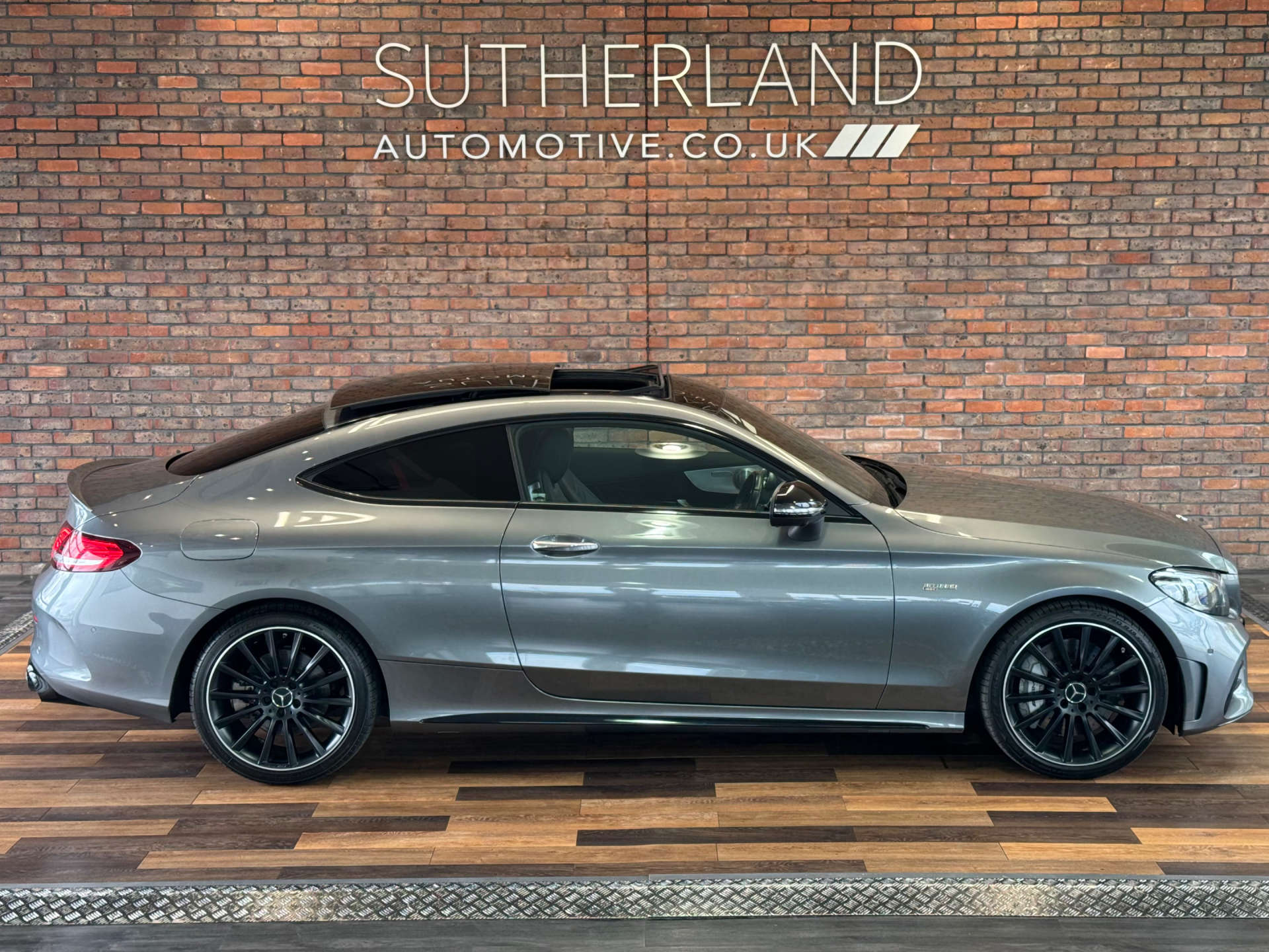 MERCEDES-BENZ C-CLASS 3.0 AMG C 43 Premium+ 4Matic Auto 4WD 2dr #3