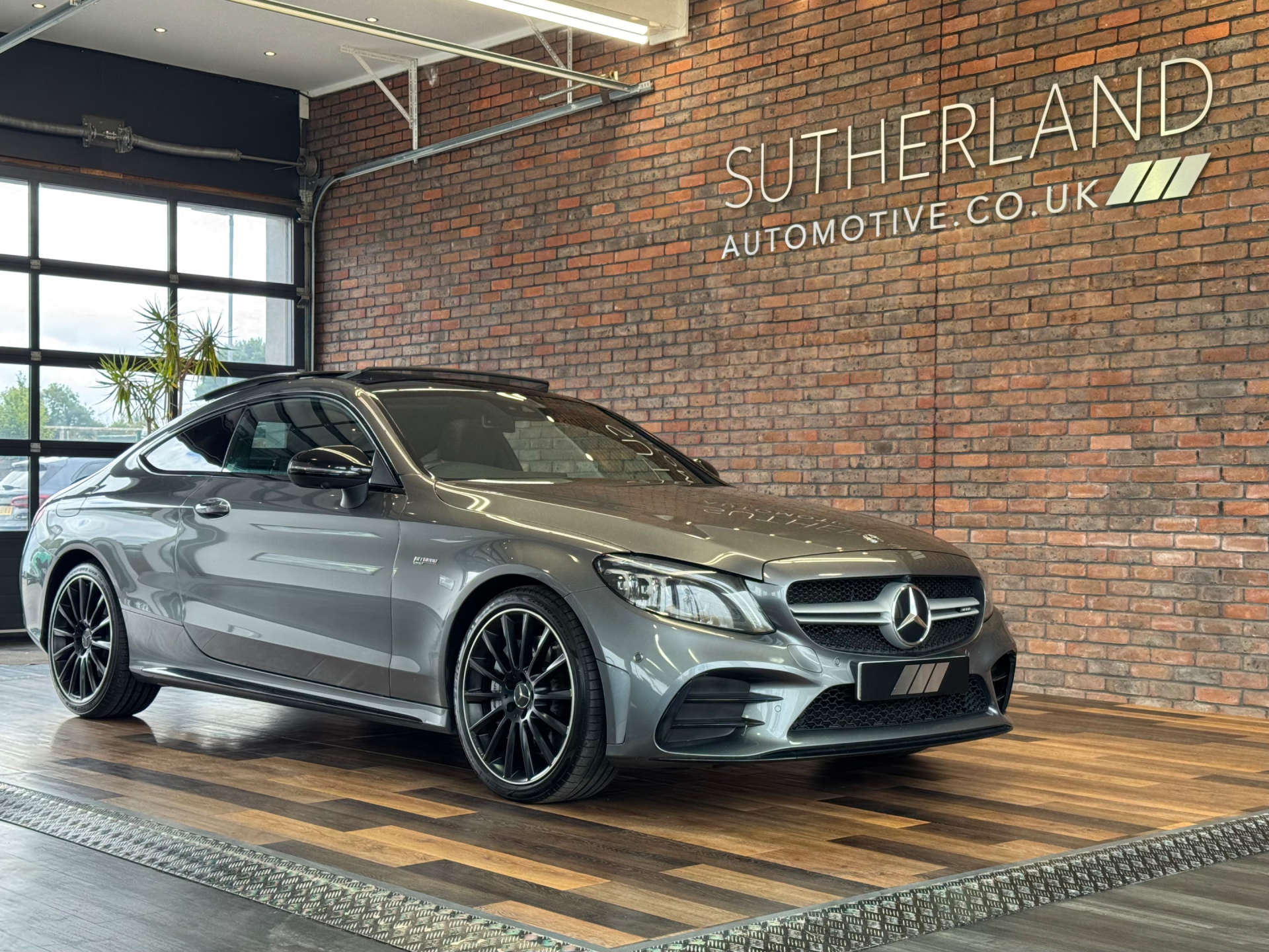 MERCEDES-BENZ C-CLASS 3.0 AMG C 43 Premium+ 4Matic Auto 4WD 2dr #4