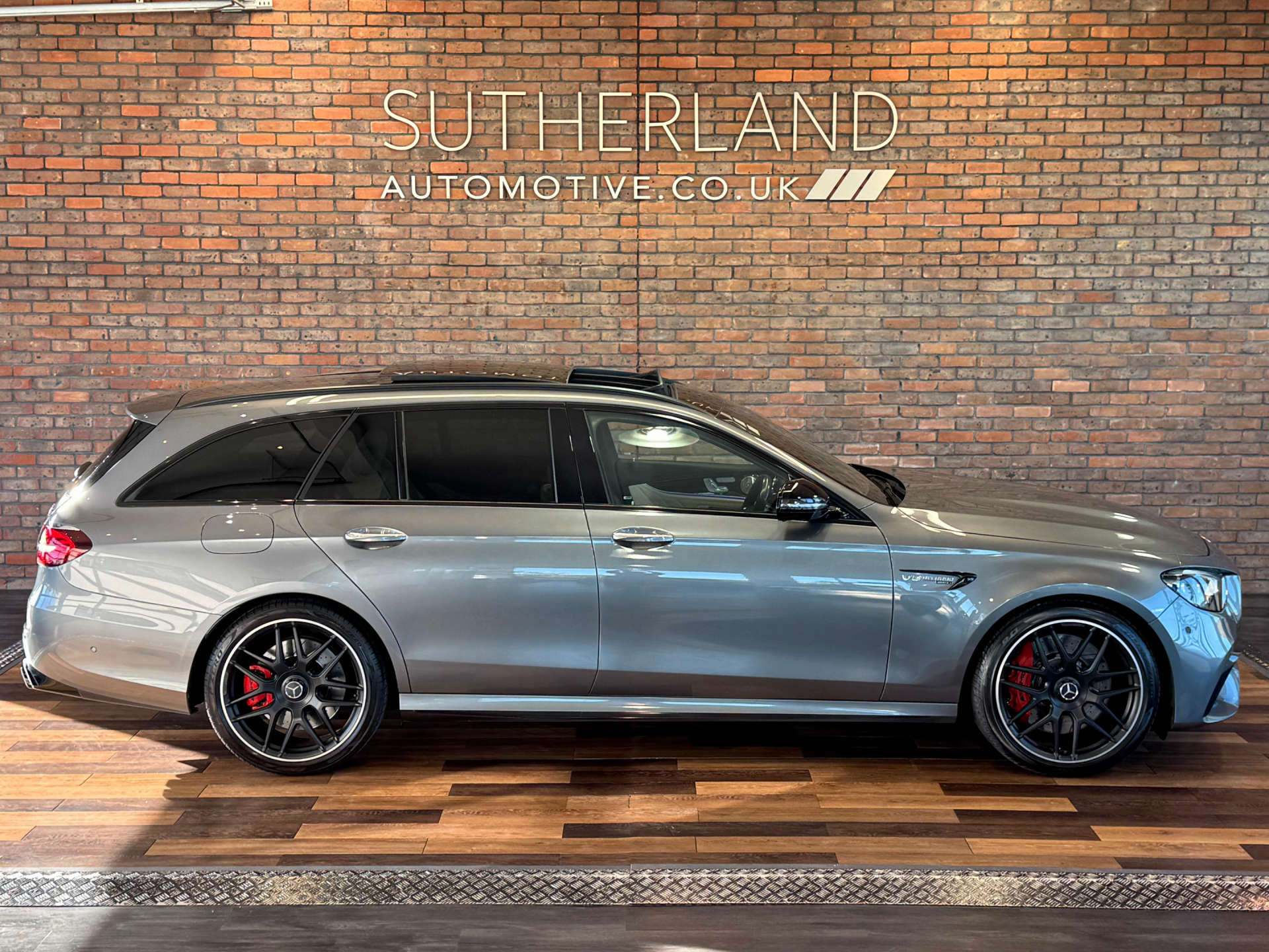 MERCEDES-BENZ E-CLASS 4.0 AMG E 63 S Night Edition Premium+ 4Matic+ Auto 4WD 5dr #3