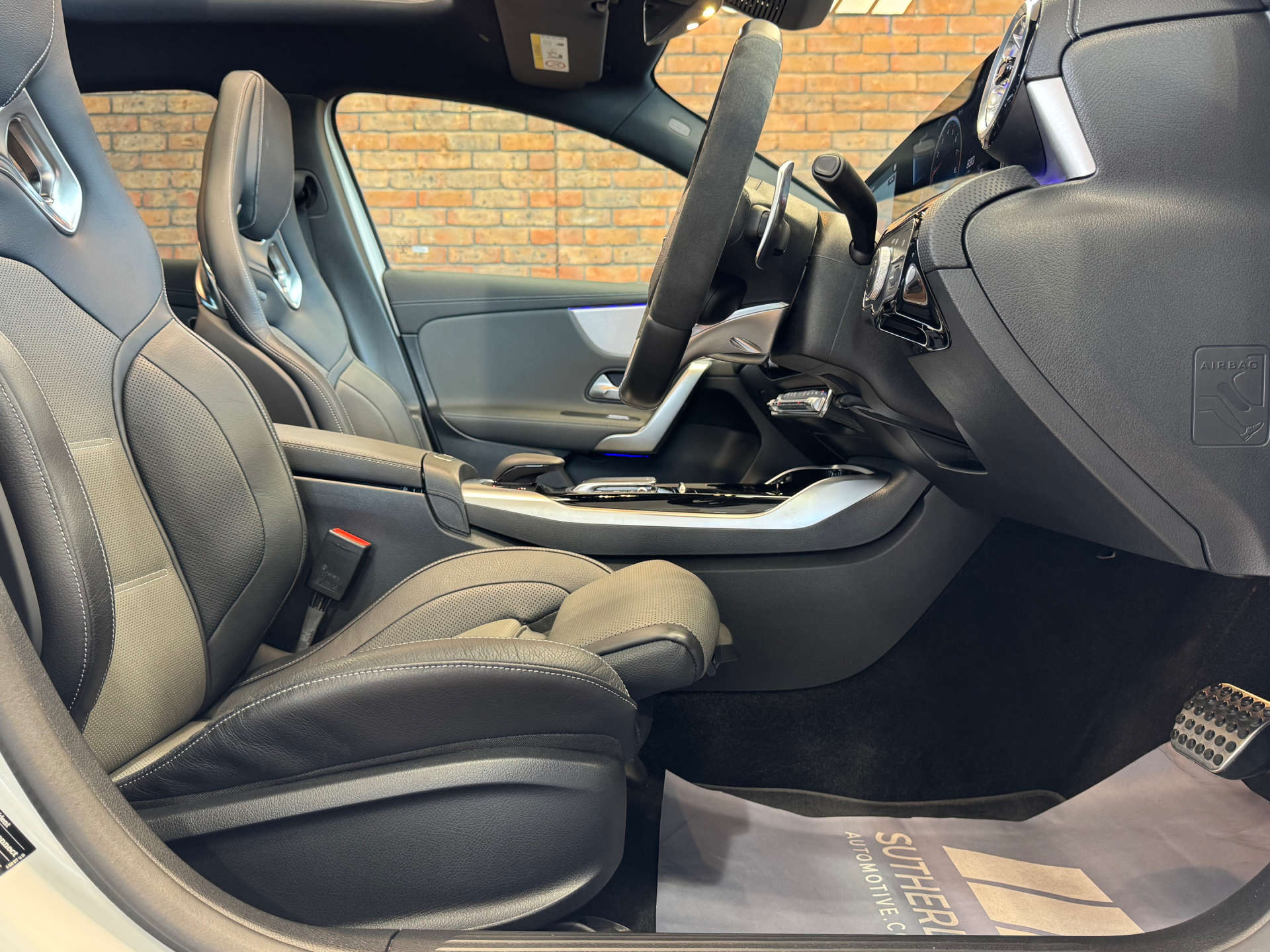 MERCEDES-BENZ A-CLASS 2.0 AMG A 45 S 4Matic+ + Auto 4WD 5dr #35