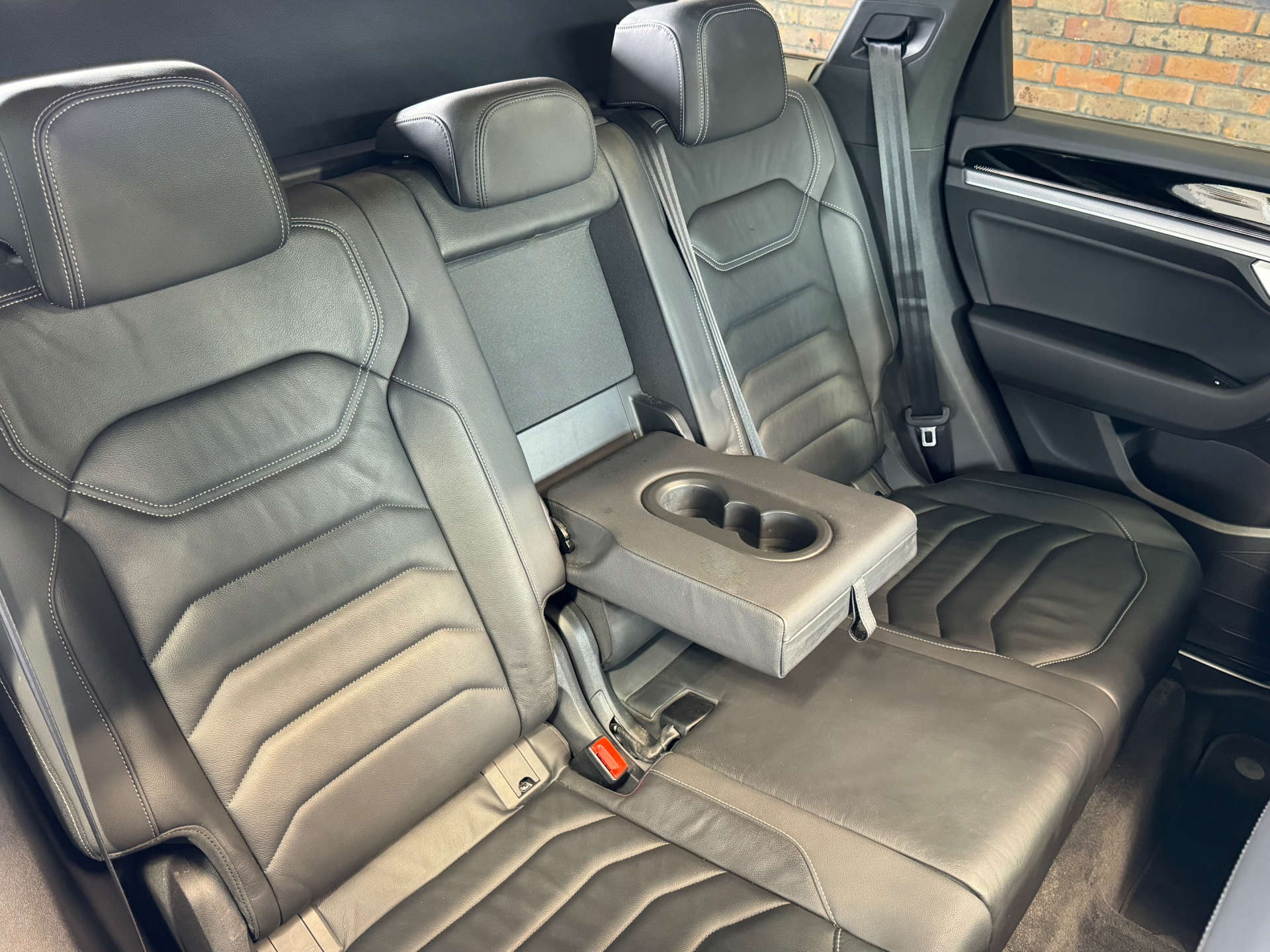 VOLKSWAGEN TOUAREG 3.0 Touareg V6 Black Edition TDI Auto 4WD 5dr #29