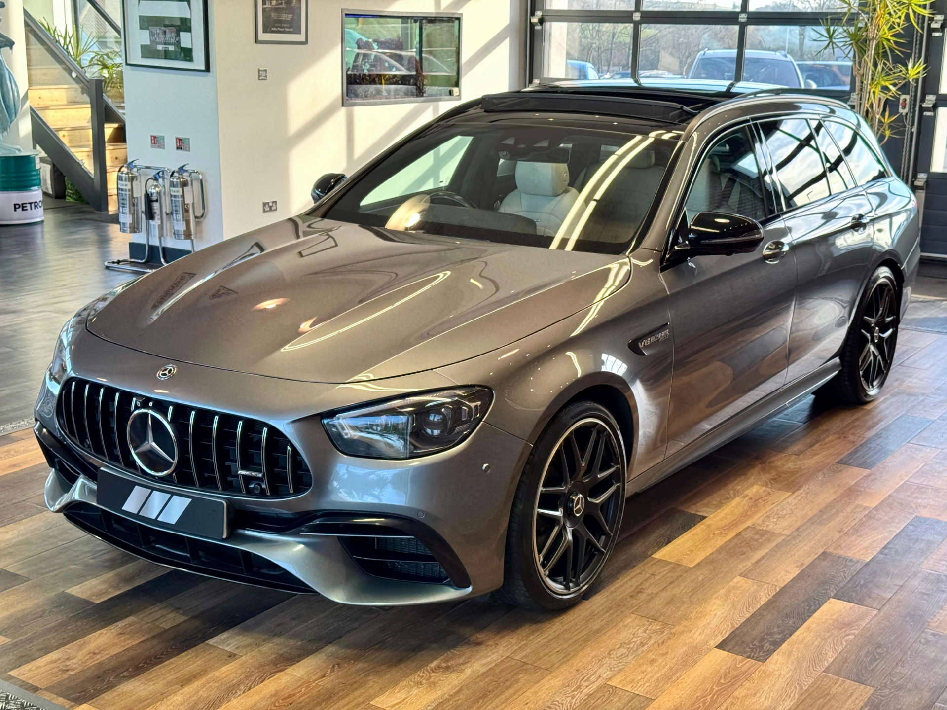 MERCEDES-BENZ E-CLASS 4.0 AMG E 63 S Night Edition Premium+ 4Matic+ Auto 4WD 5dr #7