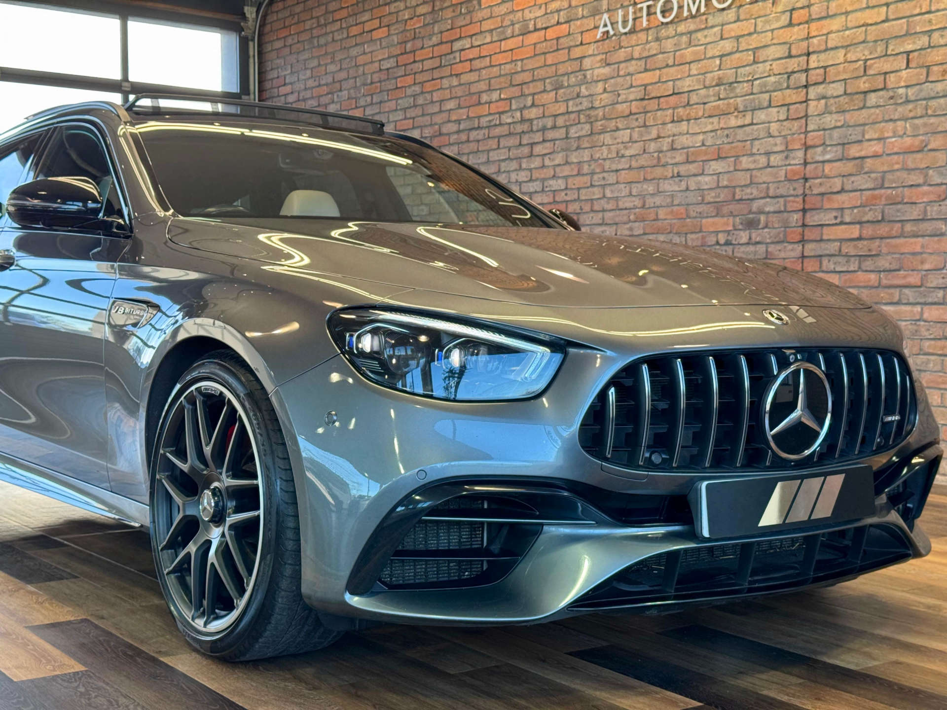 MERCEDES-BENZ E-CLASS 4.0 AMG E 63 S Night Edition Premium+ 4Matic+ Auto 4WD 5dr #8
