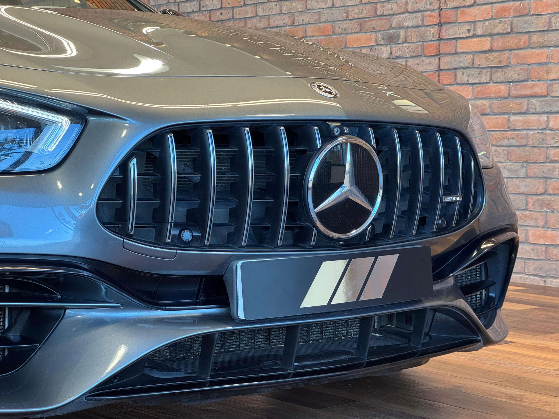 MERCEDES-BENZ E-CLASS 4.0 AMG E 63 S Night Edition Premium+ 4Matic+ Auto 4WD 5dr #9