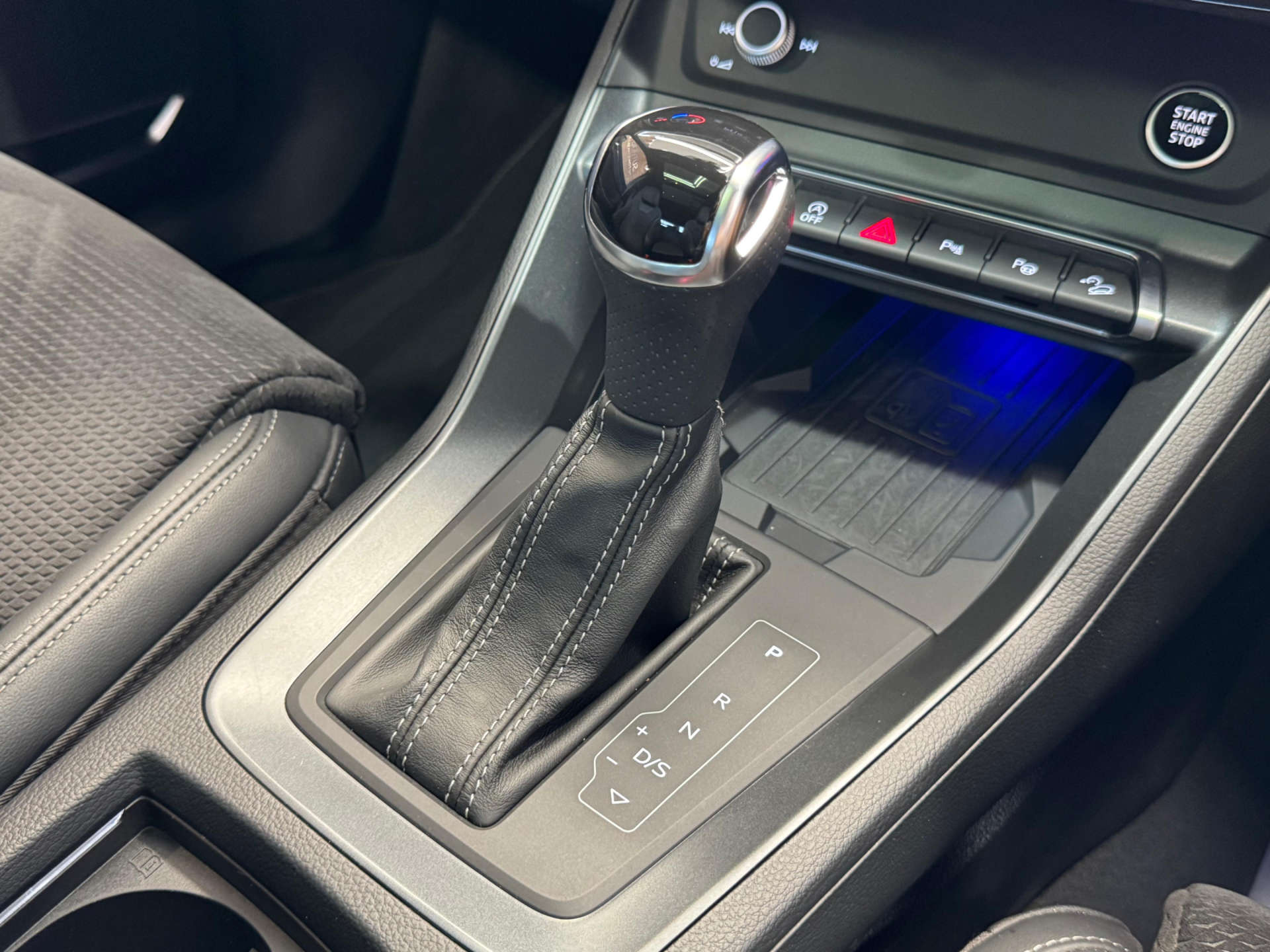 AUDI Q3 2.0 Q3 Vorsprung 35 TDI Semi-Auto 5dr #60