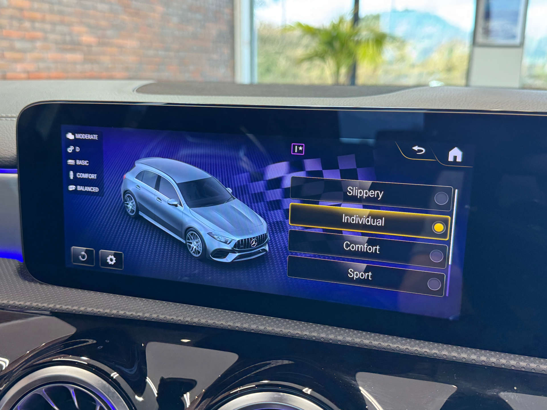 MERCEDES-BENZ A-CLASS 2.0 AMG A 45 S 4Matic+ + Auto 4WD 5dr #50