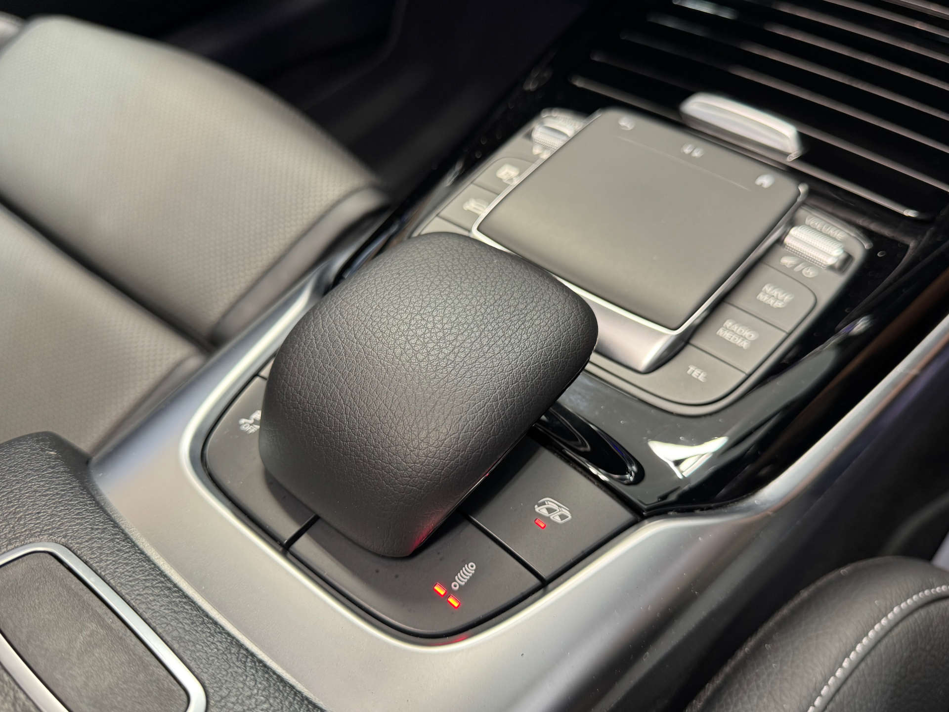 MERCEDES-BENZ A-CLASS 2.0 AMG A 45 S 4Matic+ + Auto 4WD 5dr #58