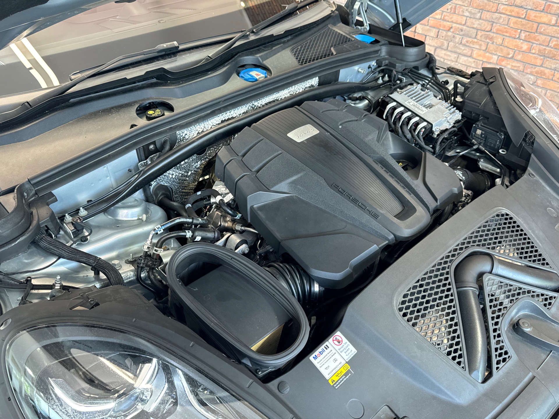 PORSCHE MACAN 3.0 Macan S Semi-Auto 4WD 5dr #68