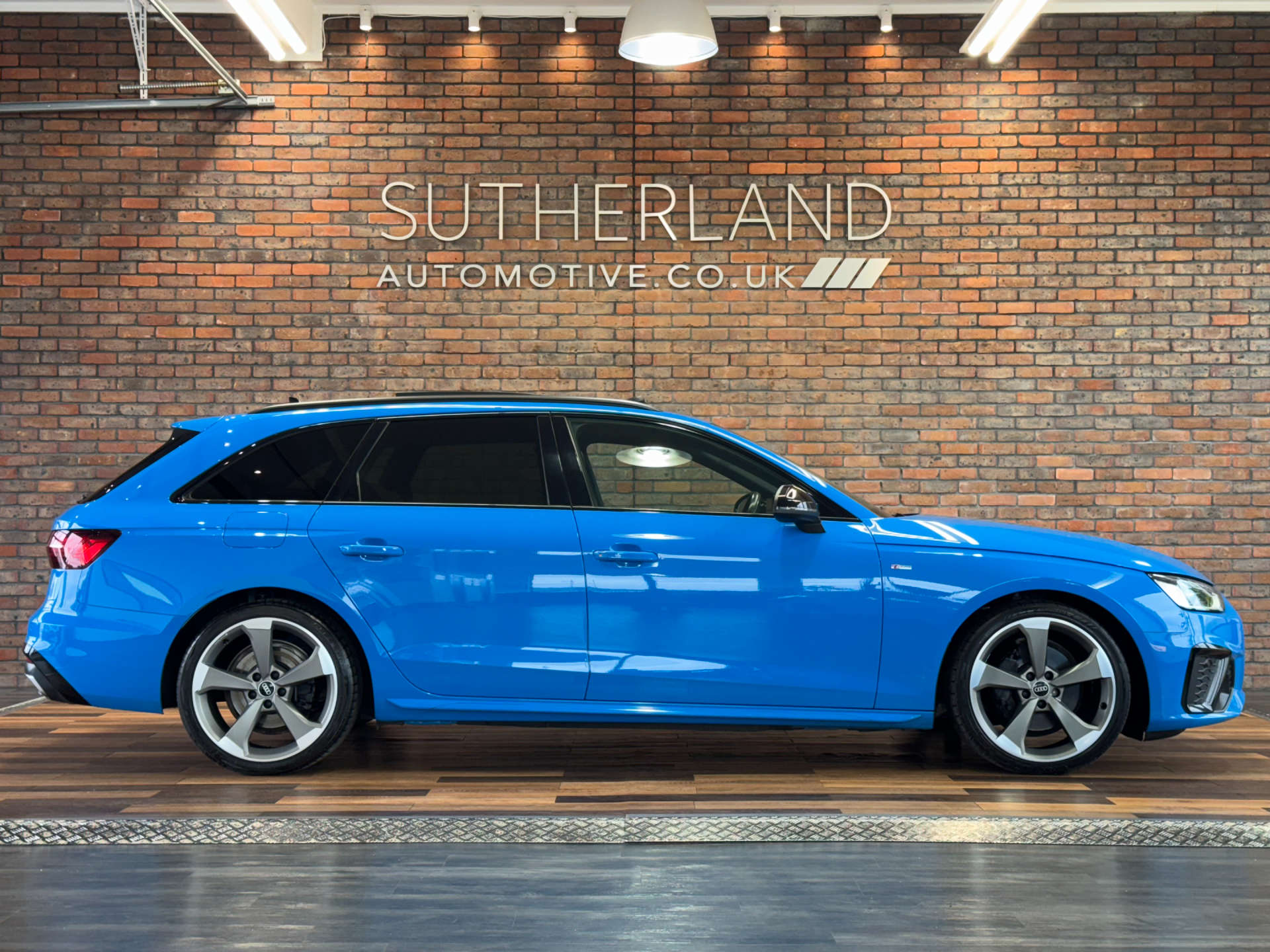 AUDI A4 2.0 A4 Black Edition 40 TDI MHEV Q Semi-Auto 4WD 5dr #2
