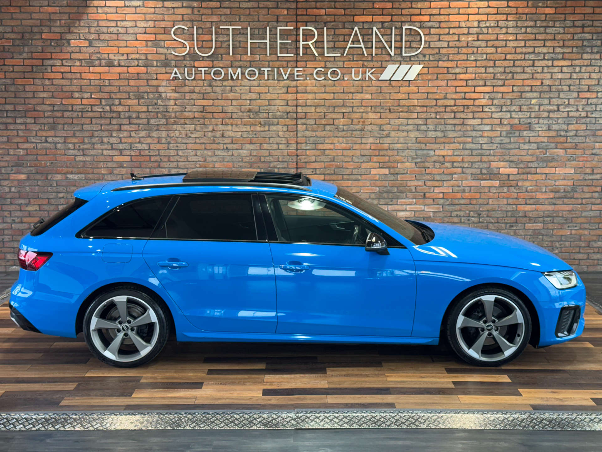 AUDI A4 2.0 A4 Black Edition 40 TDI MHEV Q Semi-Auto 4WD 5dr #3