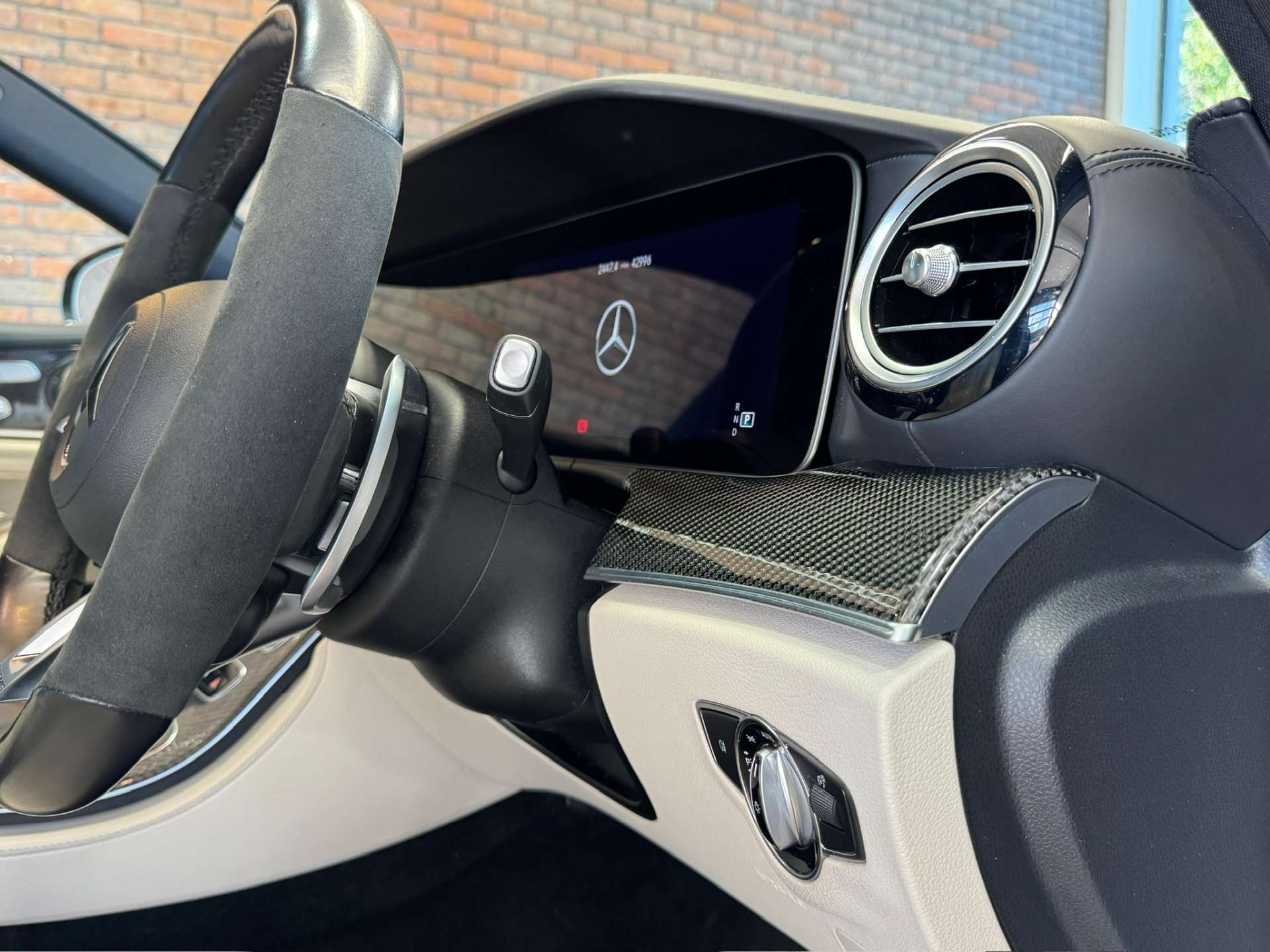 MERCEDES-BENZ E-CLASS 4.0 AMG E 63 S Night Edition Premium+ 4Matic+ Auto 4WD 5dr #70