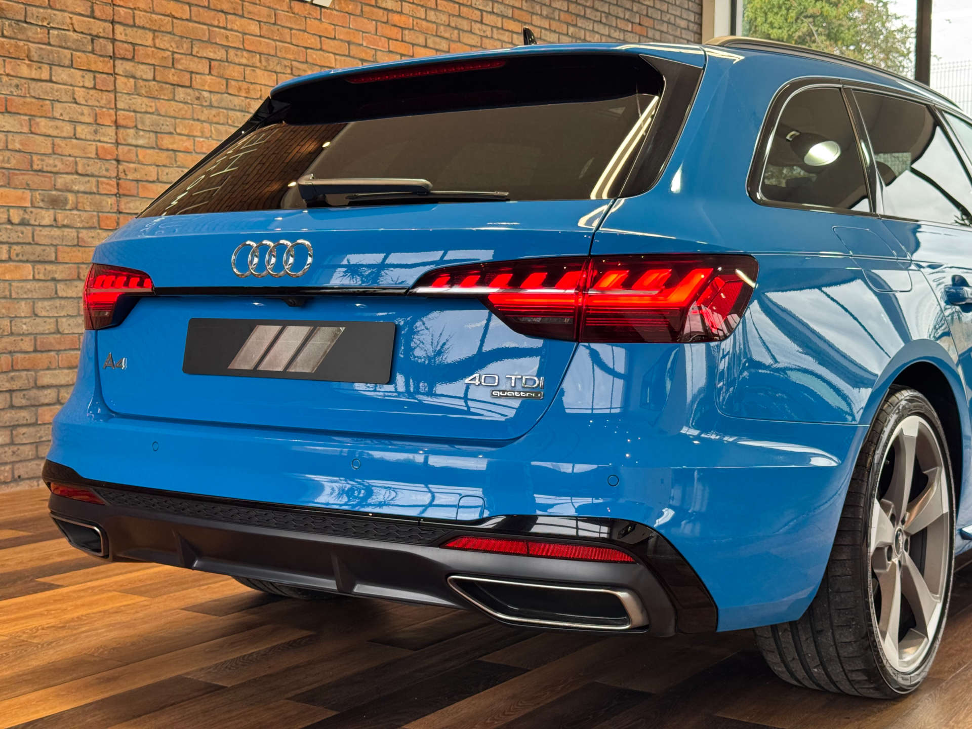 AUDI A4 2.0 A4 Black Edition 40 TDI MHEV Q Semi-Auto 4WD 5dr #23