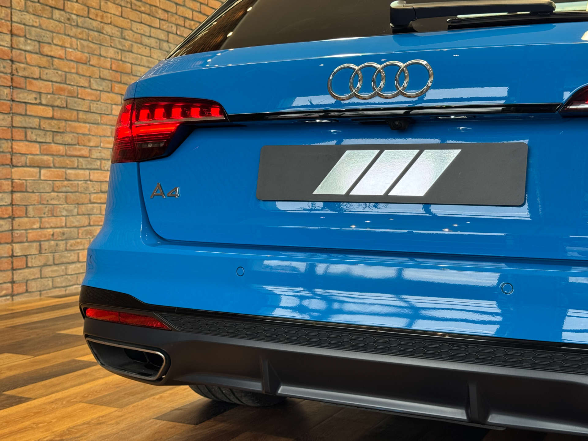 AUDI A4 2.0 A4 Black Edition 40 TDI MHEV Q Semi-Auto 4WD 5dr #24