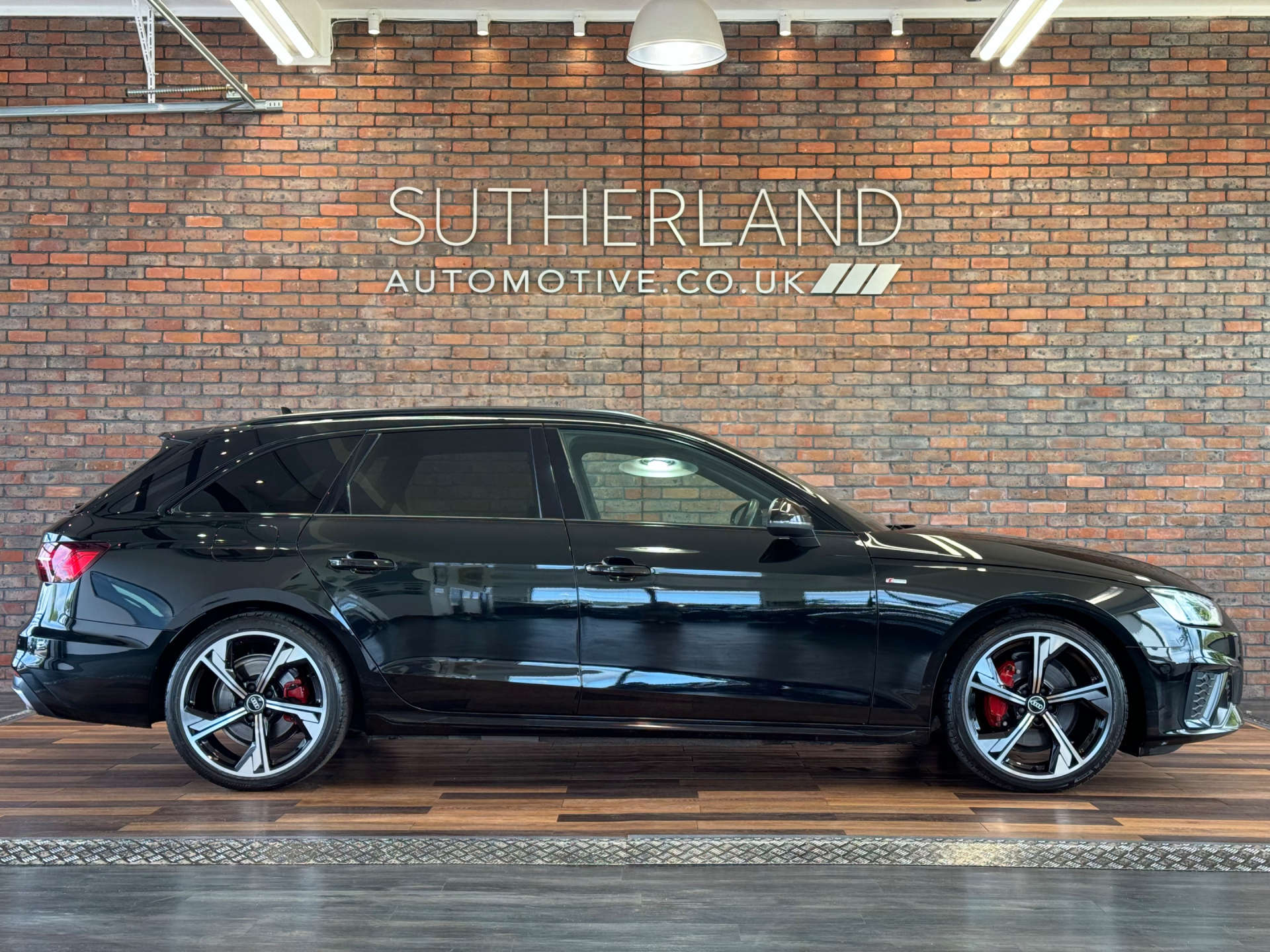 AUDI A4 2.0 A4 Black Edition 40 TFSI MHEV Semi-Auto 5dr #2