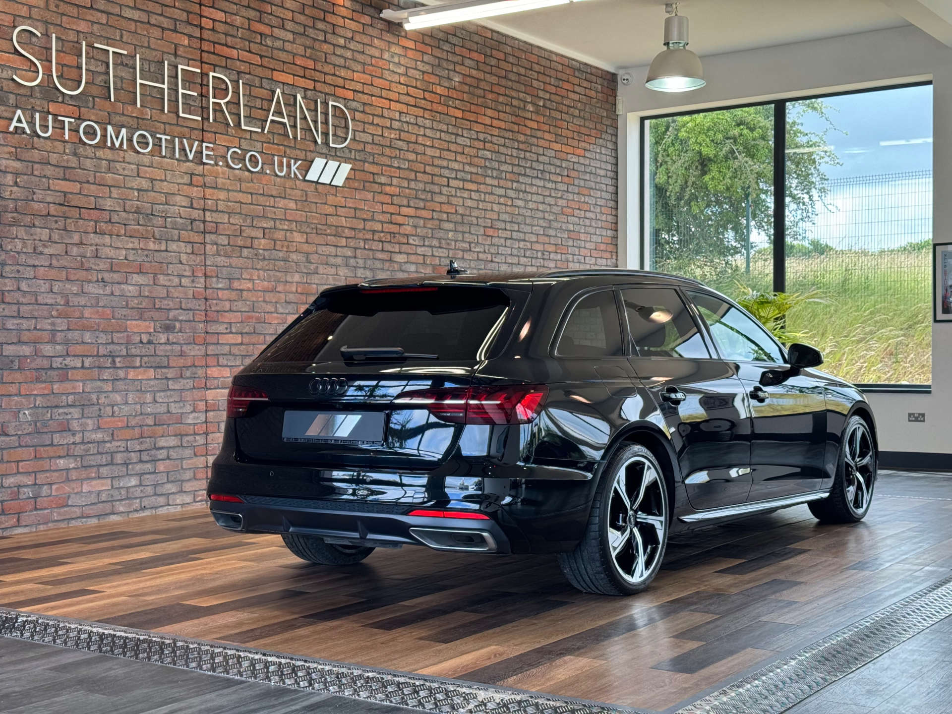 AUDI A4 2.0 A4 Black Edition 40 TFSI MHEV Semi-Auto 5dr #6