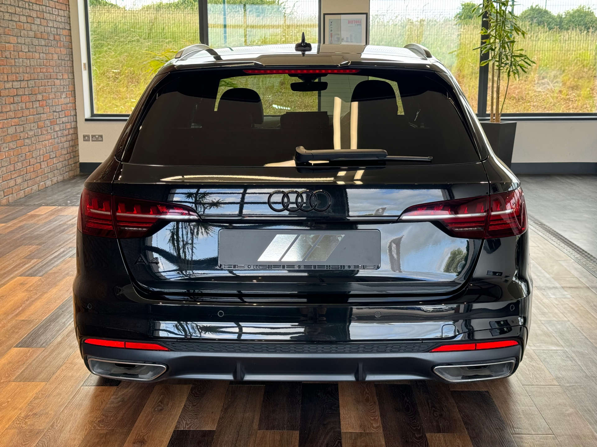 AUDI A4 2.0 A4 Black Edition 40 TFSI MHEV Semi-Auto 5dr #8
