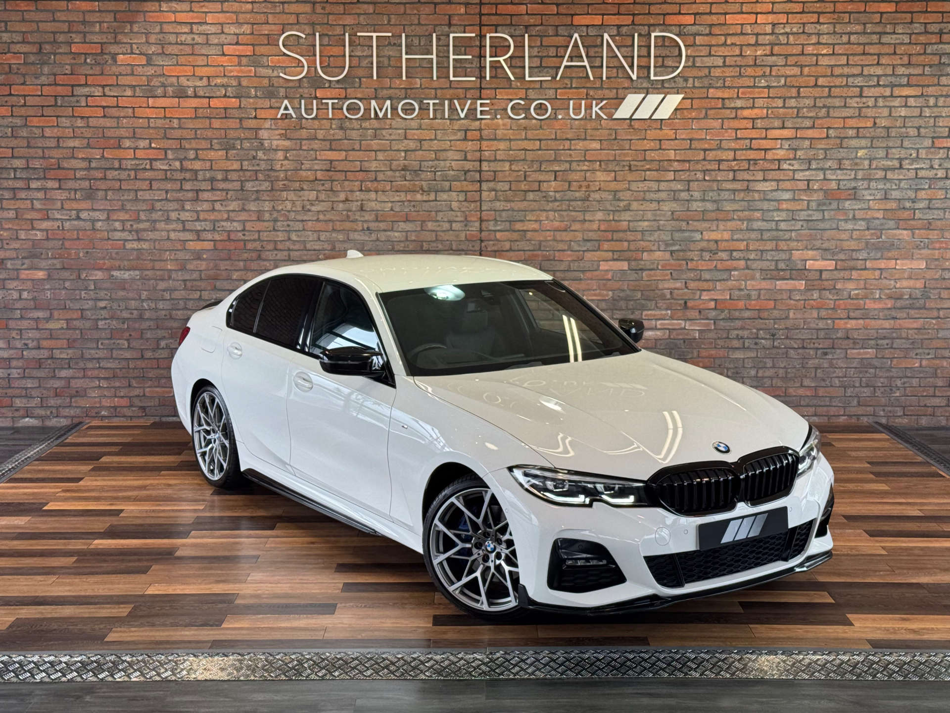 BMW 3 SERIES 2.0 330I M Sport Auto 4dr #1