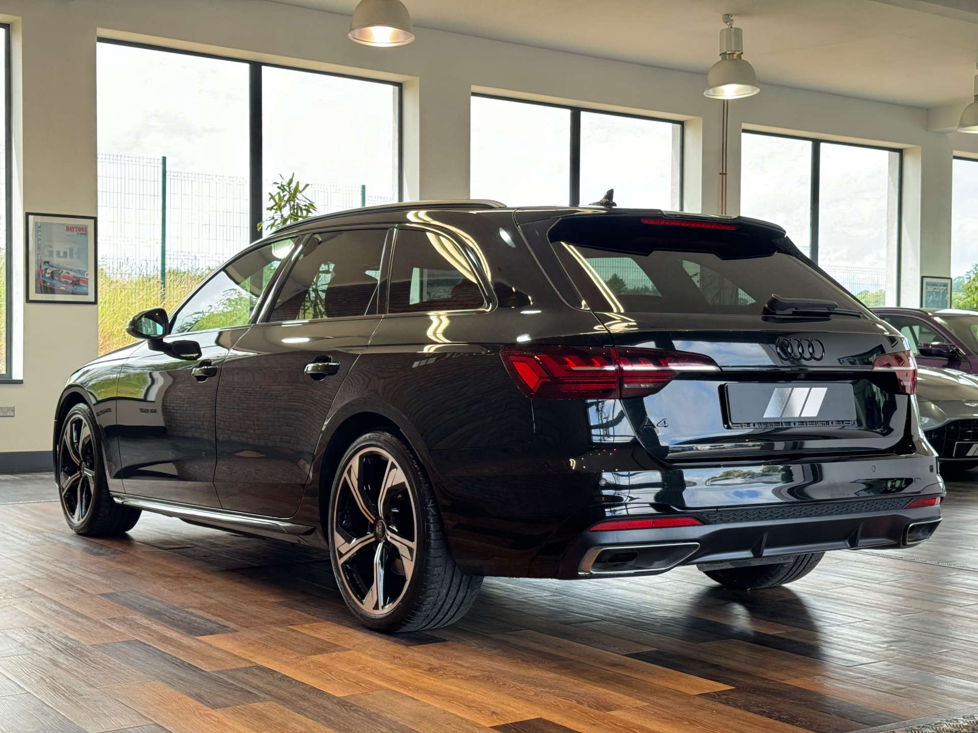 AUDI A4 2.0 A4 Black Edition 40 TFSI MHEV Semi-Auto 5dr #9