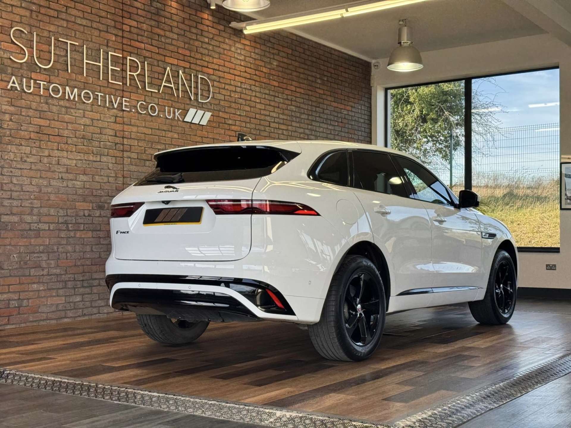JAGUAR F-PACE 2.0 F-Pace R-Dynamic S D MHEV AWD Auto 4WD 5dr #5