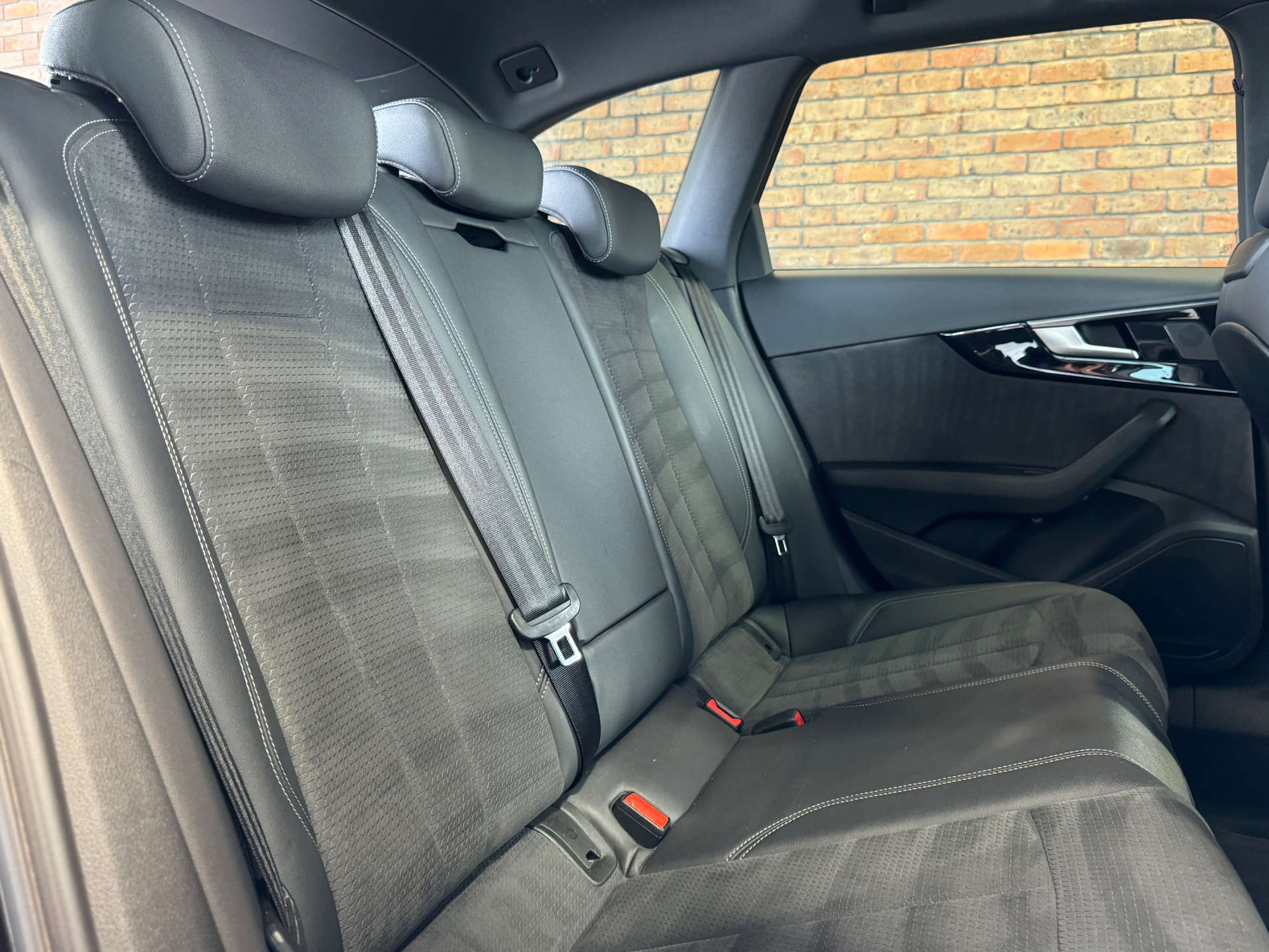 AUDI A4 2.0 A4 Black Edition 40 TFSI MHEV Semi-Auto 5dr #15