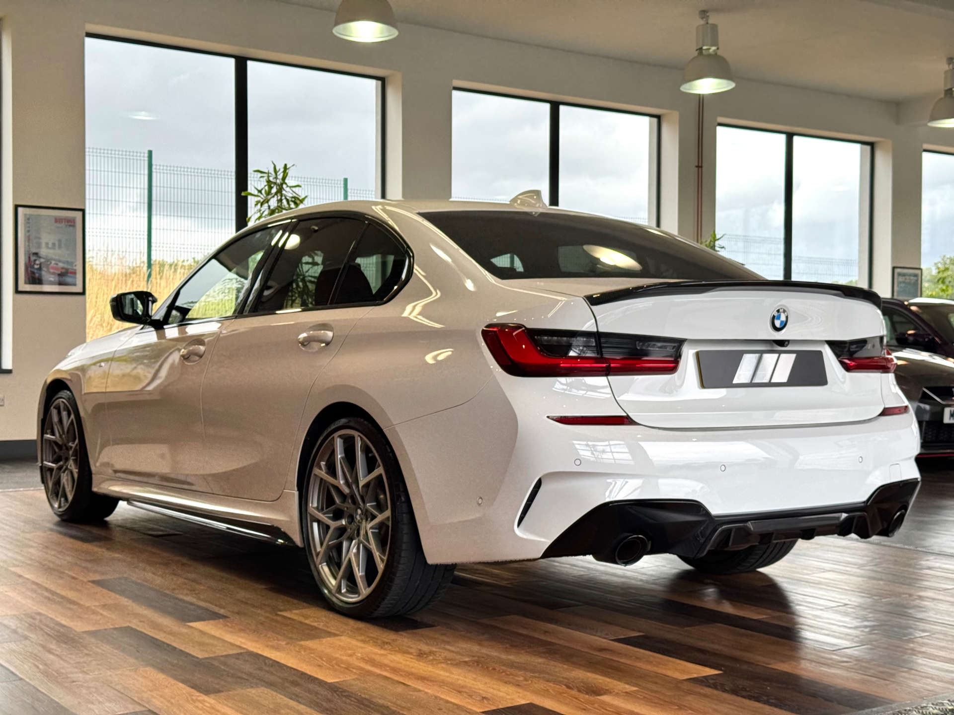 BMW 3 SERIES 2.0 330I M Sport Auto 4dr #9