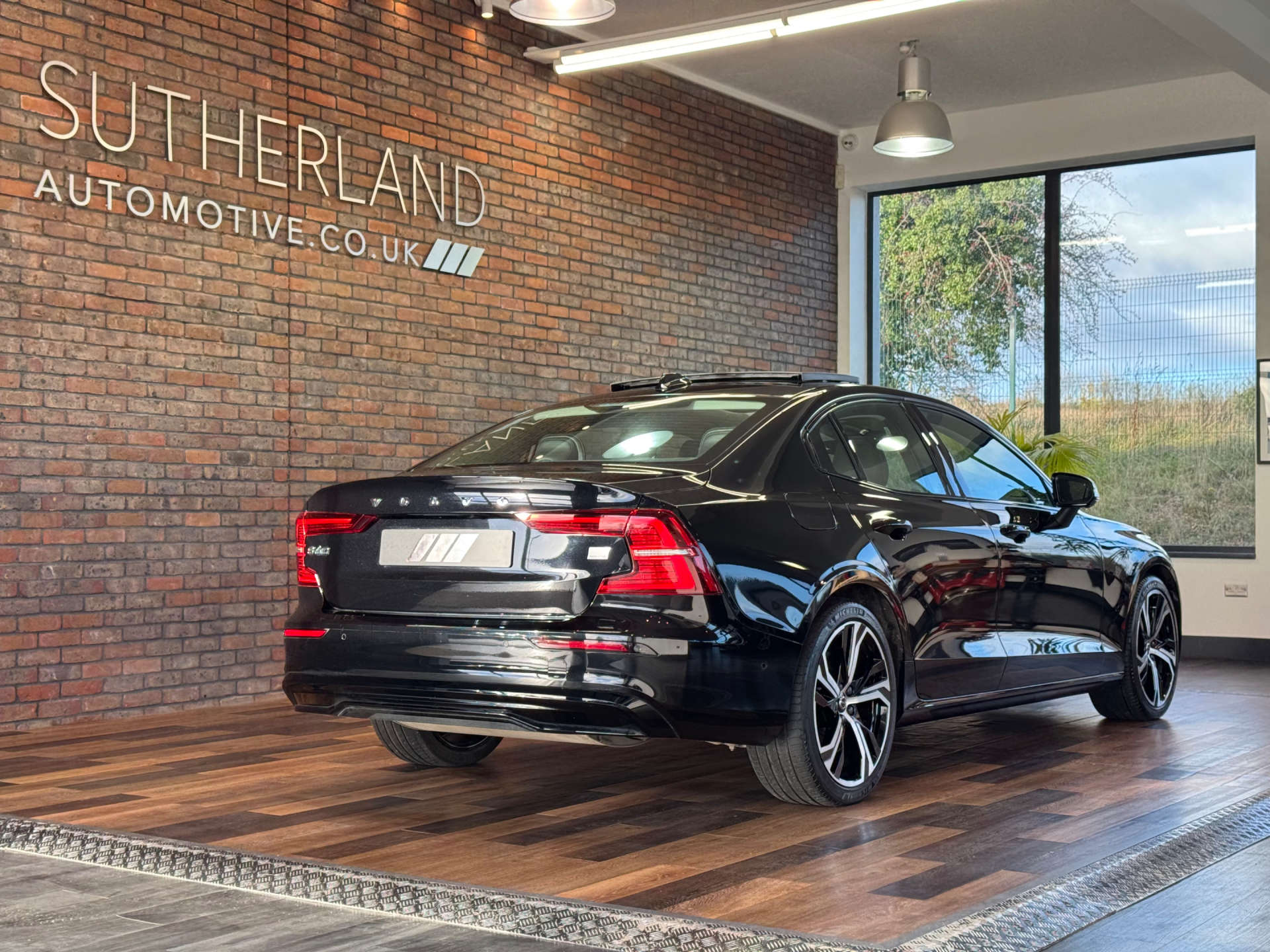 VOLVO S60 2.0 S60 Ultimate T8 Recharge AWD A 4WD 4dr #5