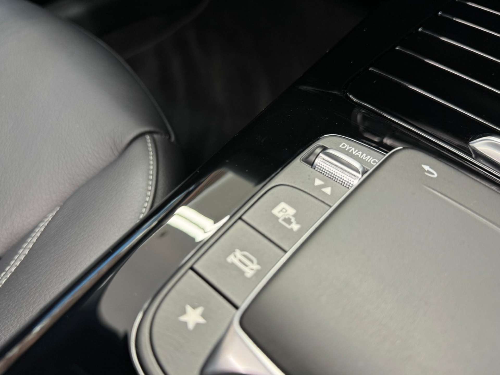 MERCEDES-BENZ CLA 1.3 CLA 180 AMG Line Premium+ Auto 4dr #53