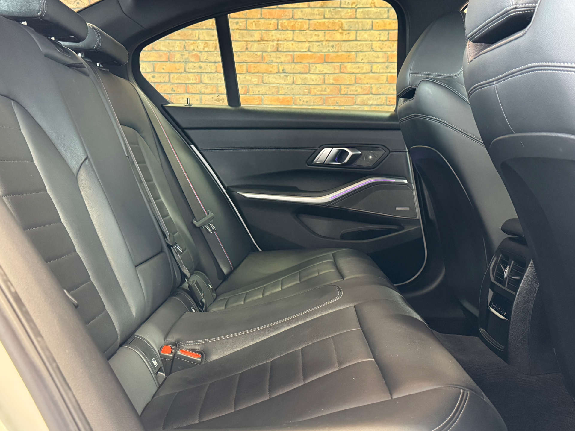 BMW 3 SERIES 2.0 330I M Sport Auto 4dr #25