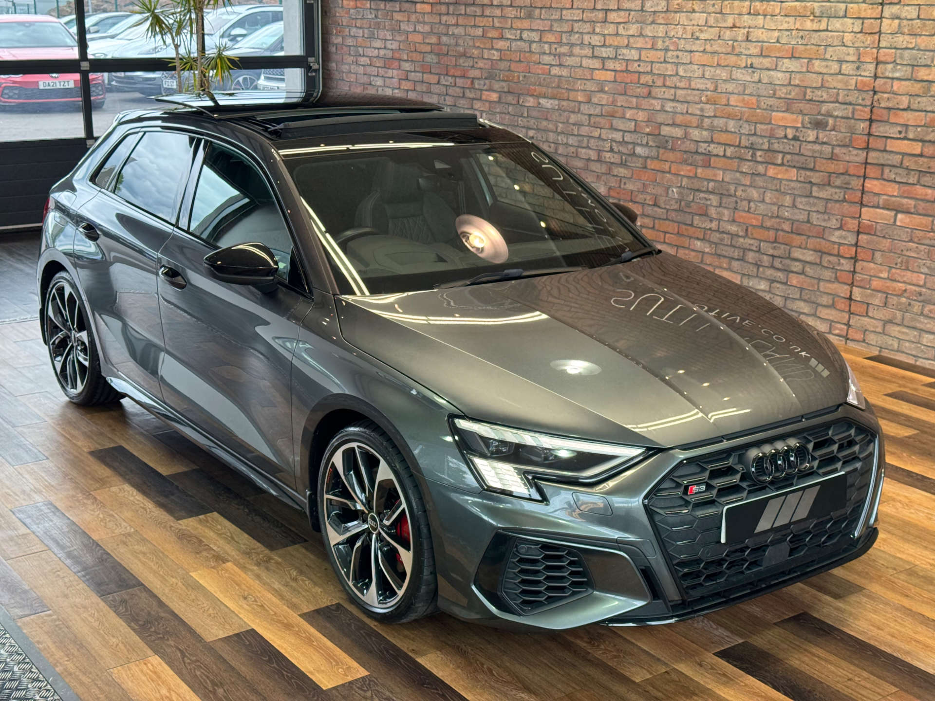 AUDI A3 2.0 S3 Sportback Vorsprung TFSI Quattro Semi-Auto 4WD 5dr #5