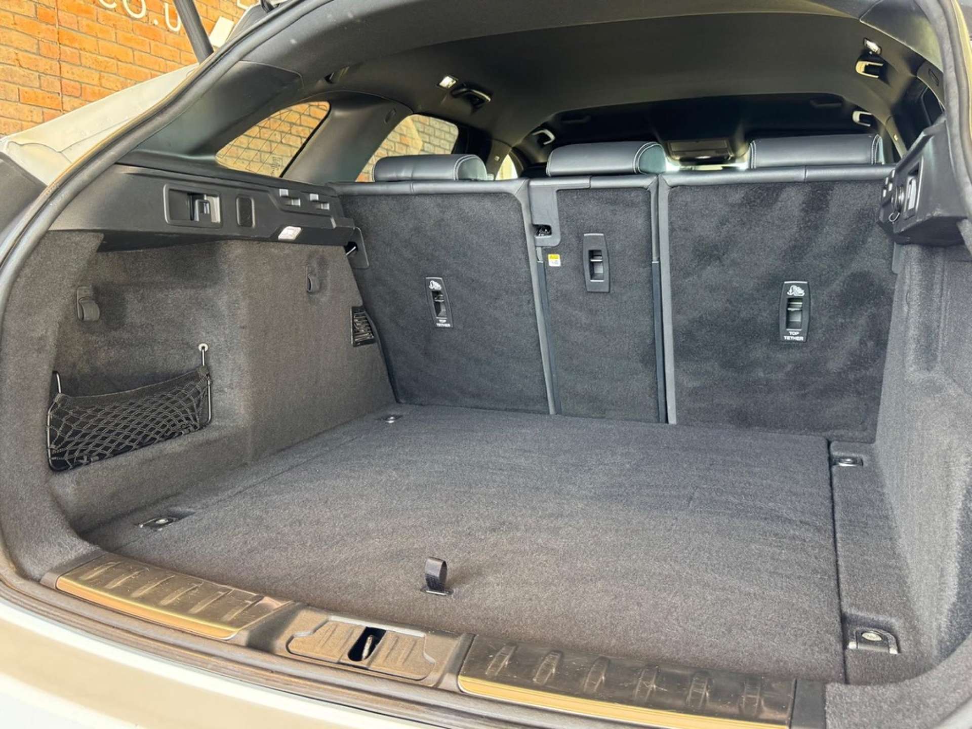 JAGUAR F-PACE 2.0 F-Pace R-Dynamic S D MHEV AWD Auto 4WD 5dr #18